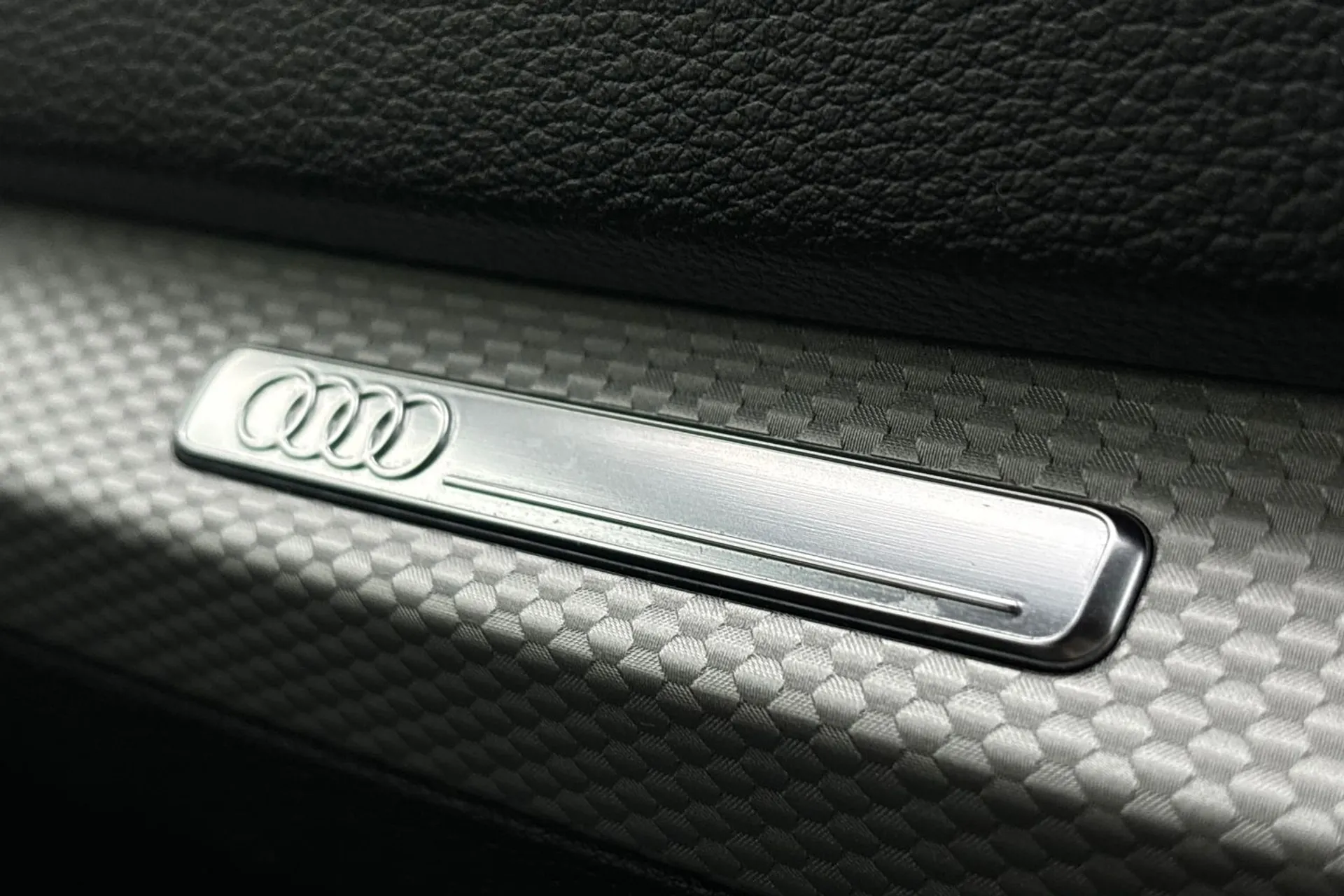 Audi Q2 thumbnail image number 45