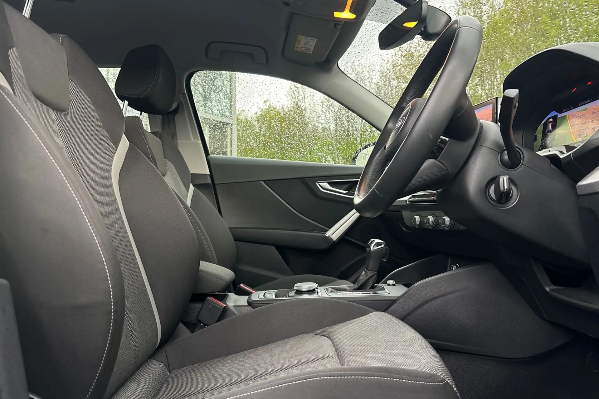 Audi Q2 thumbnail image number 24