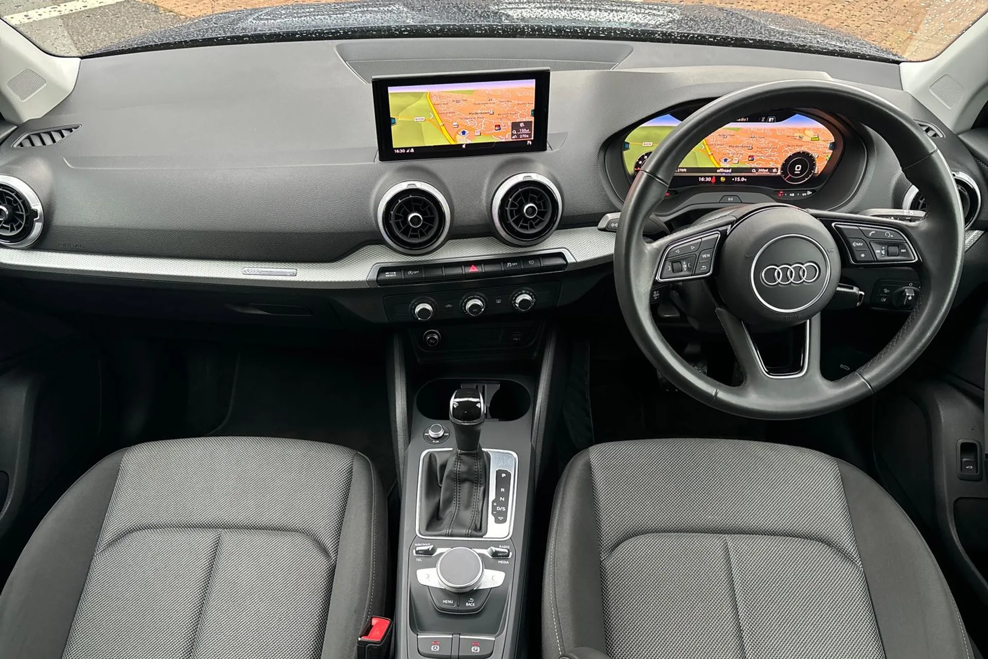 Audi Q2 thumbnail image number 31