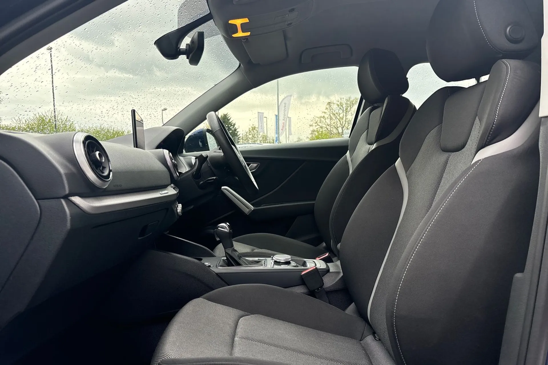 Audi Q2 thumbnail image number 27