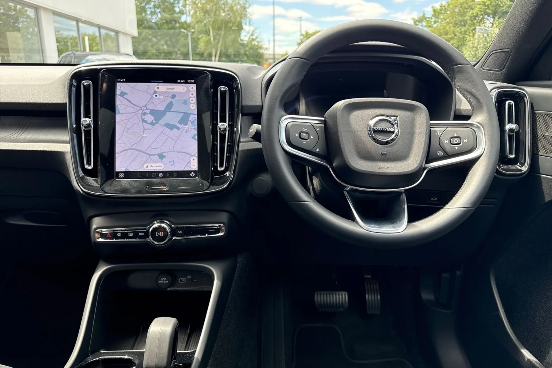 Volvo EX40 thumbnail image number 33