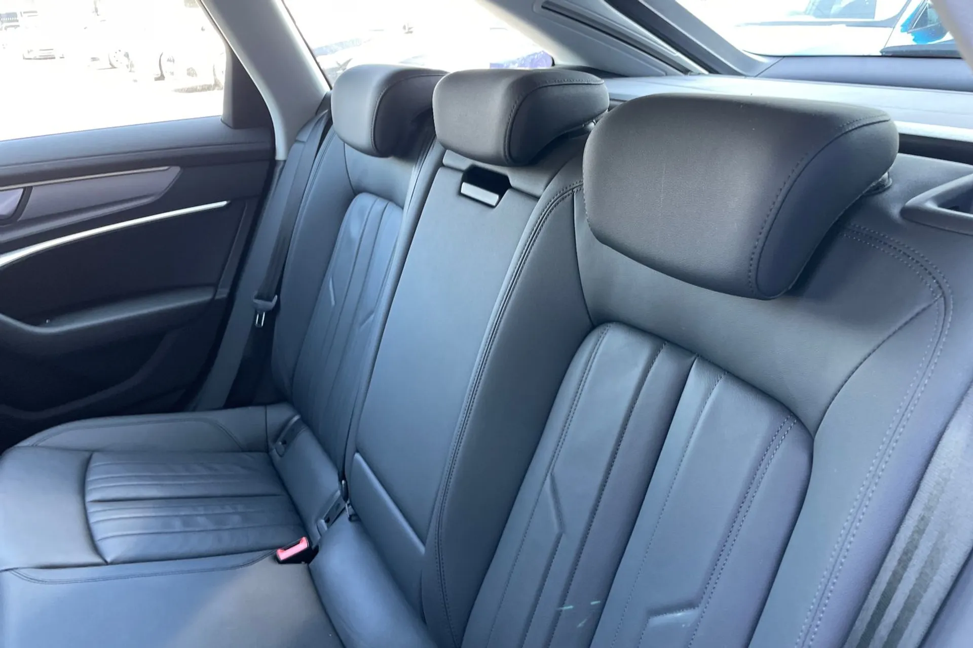 Audi A6 thumbnail image number 30