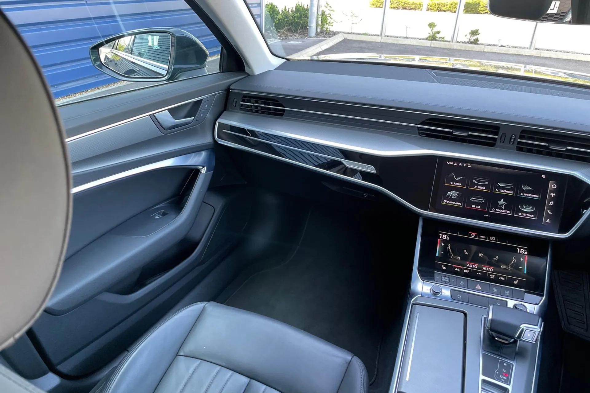 Audi A6 thumbnail image number 33
