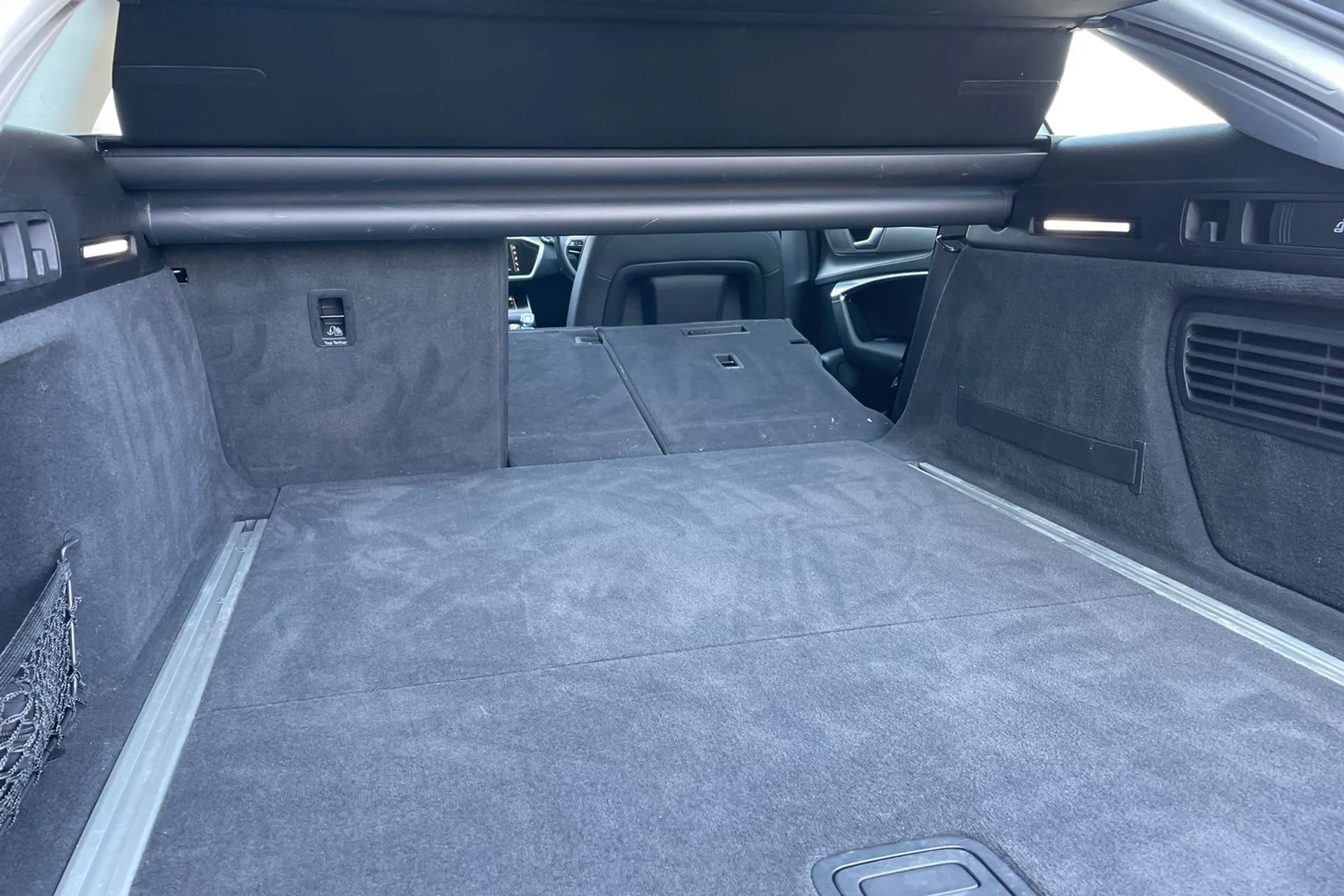 Audi A6 thumbnail image number 20