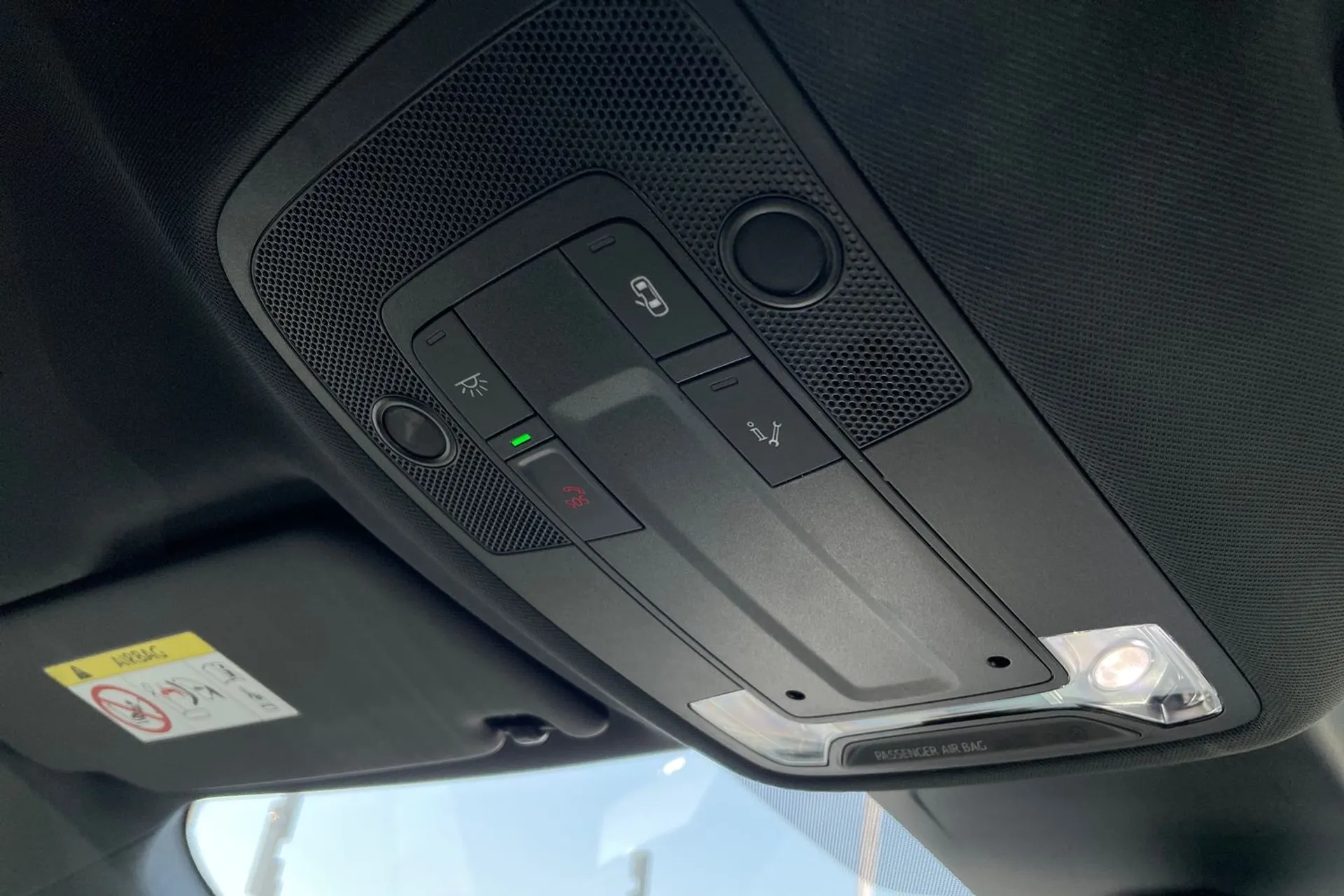 Audi Q3 thumbnail image number 47