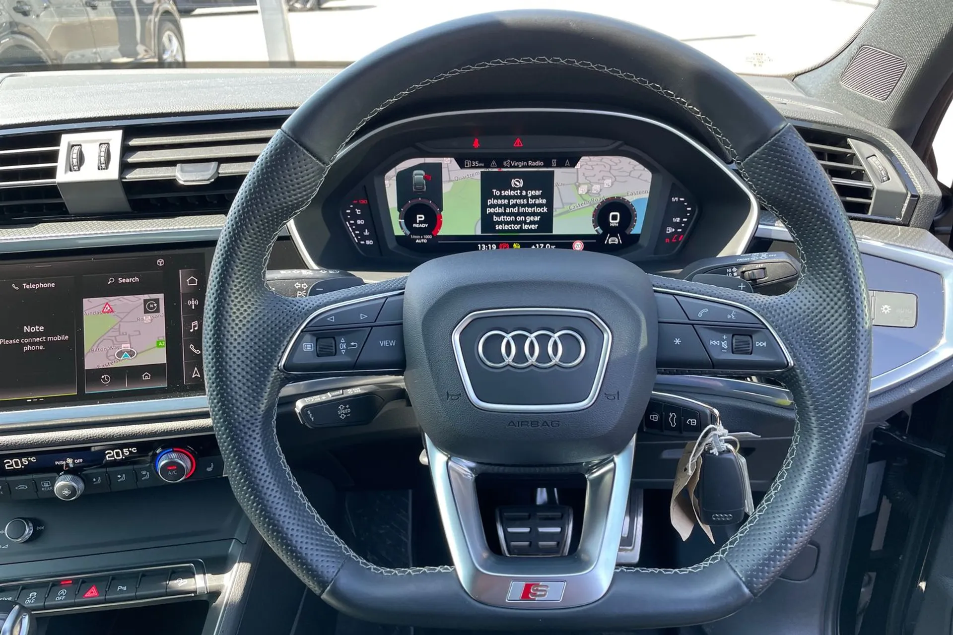 Audi Q3 thumbnail image number 37