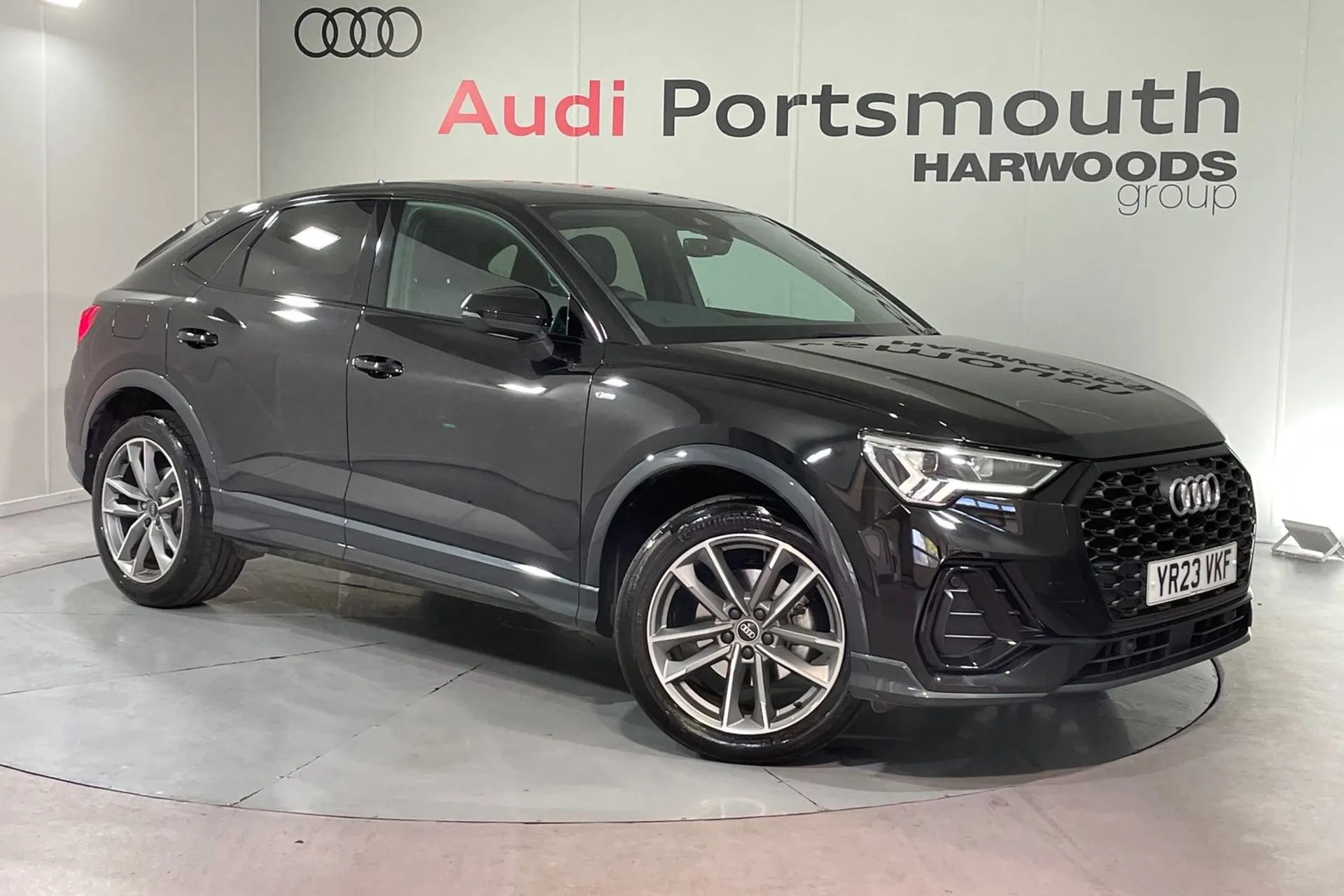 Audi Q3 focused image