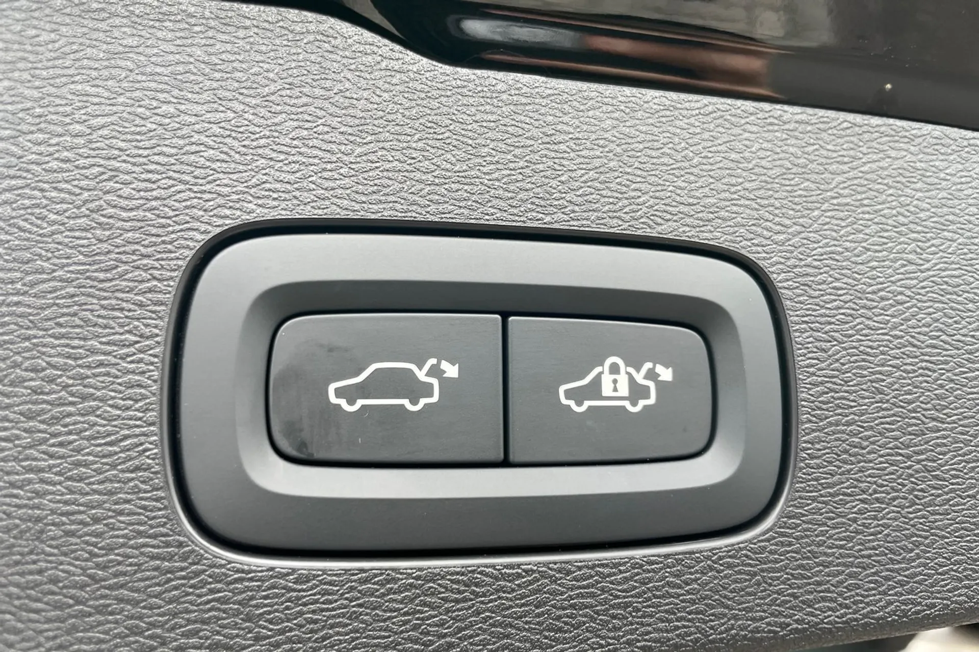 Volvo V60 thumbnail image number 20