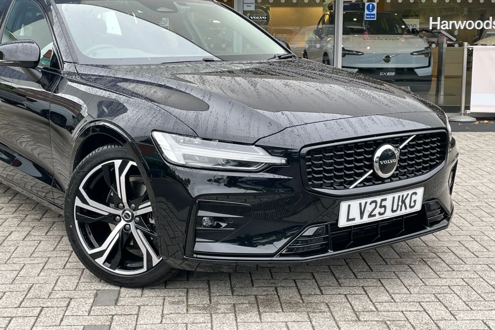 Volvo V60 thumbnail image number 6