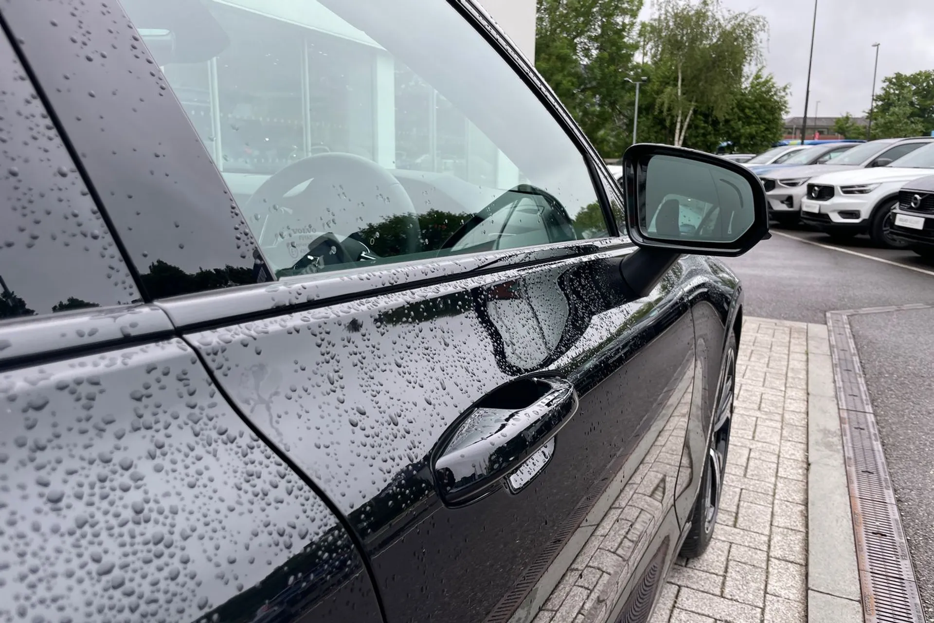 Volvo V60 thumbnail image number 16
