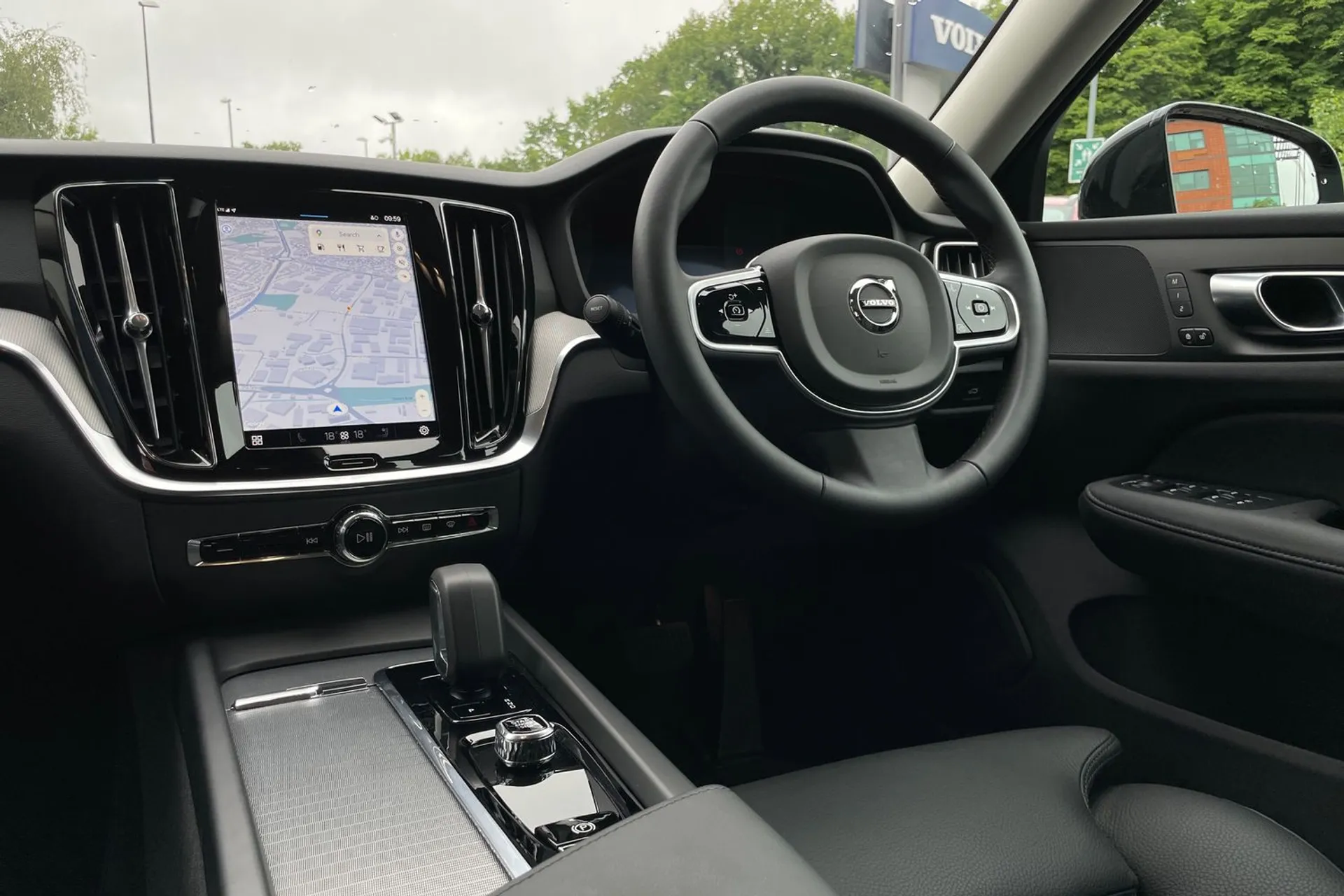 Volvo V60 thumbnail image number 35