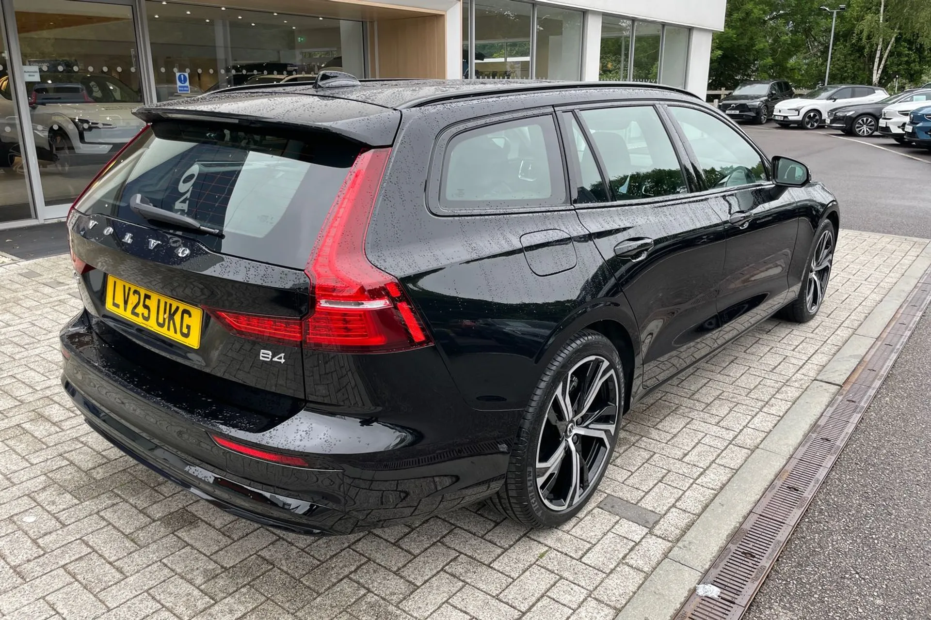 Volvo V60 thumbnail image number 7