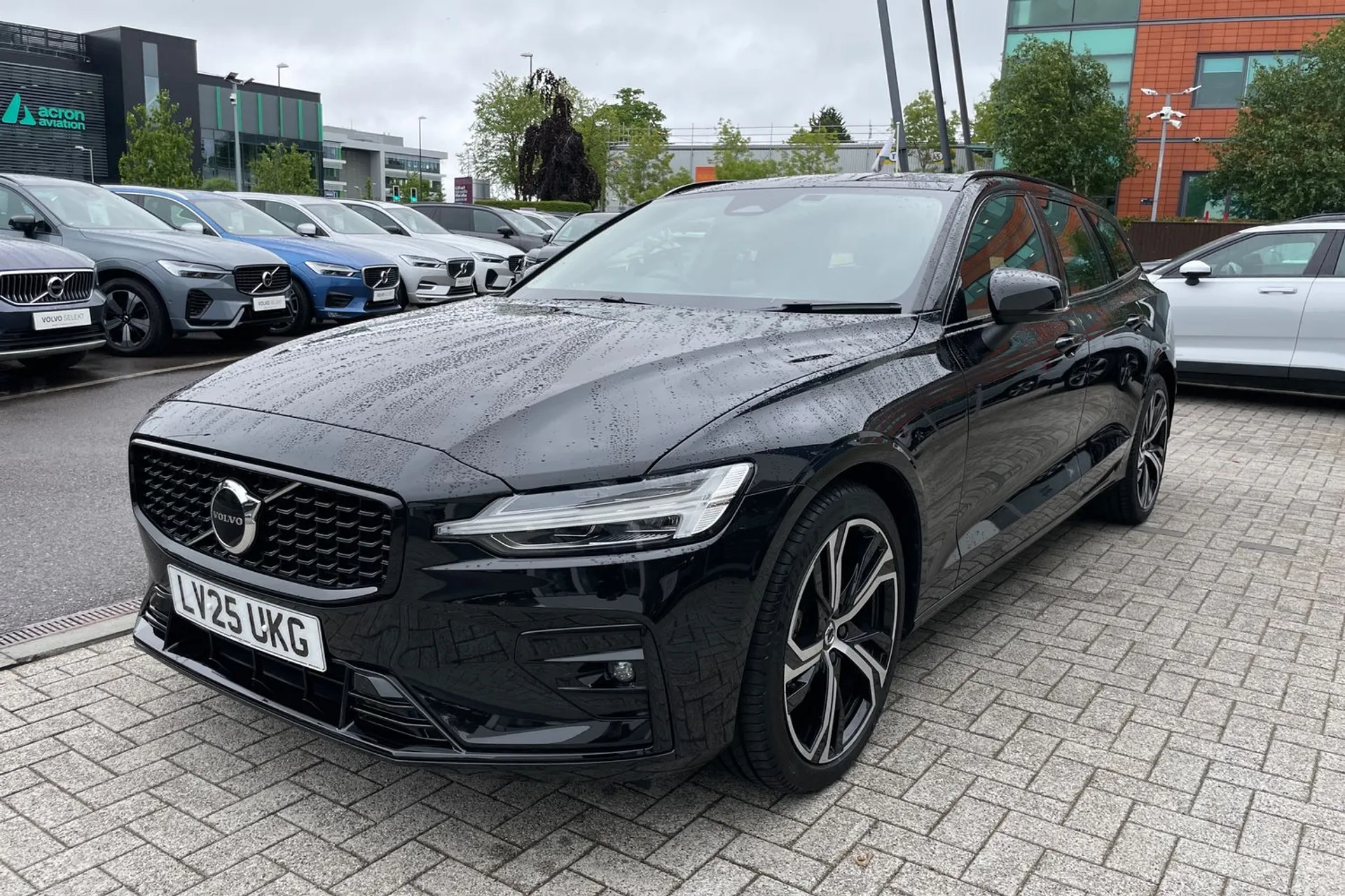 Volvo V60 thumbnail image number 11