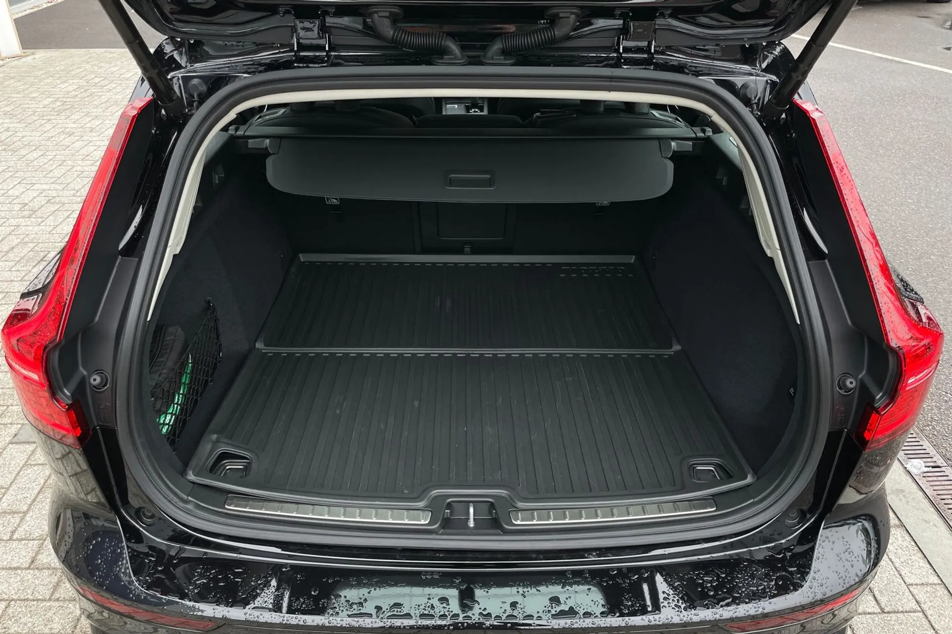 Volvo V60 thumbnail image number 19