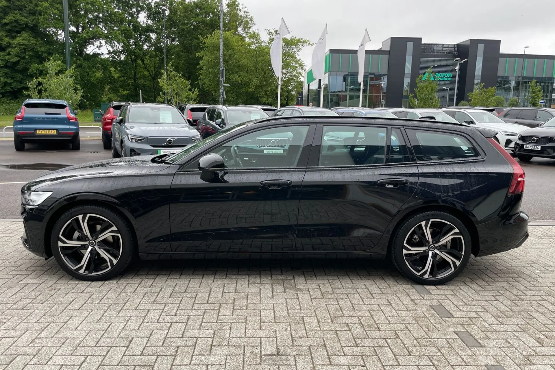 Volvo V60 thumbnail image number 10