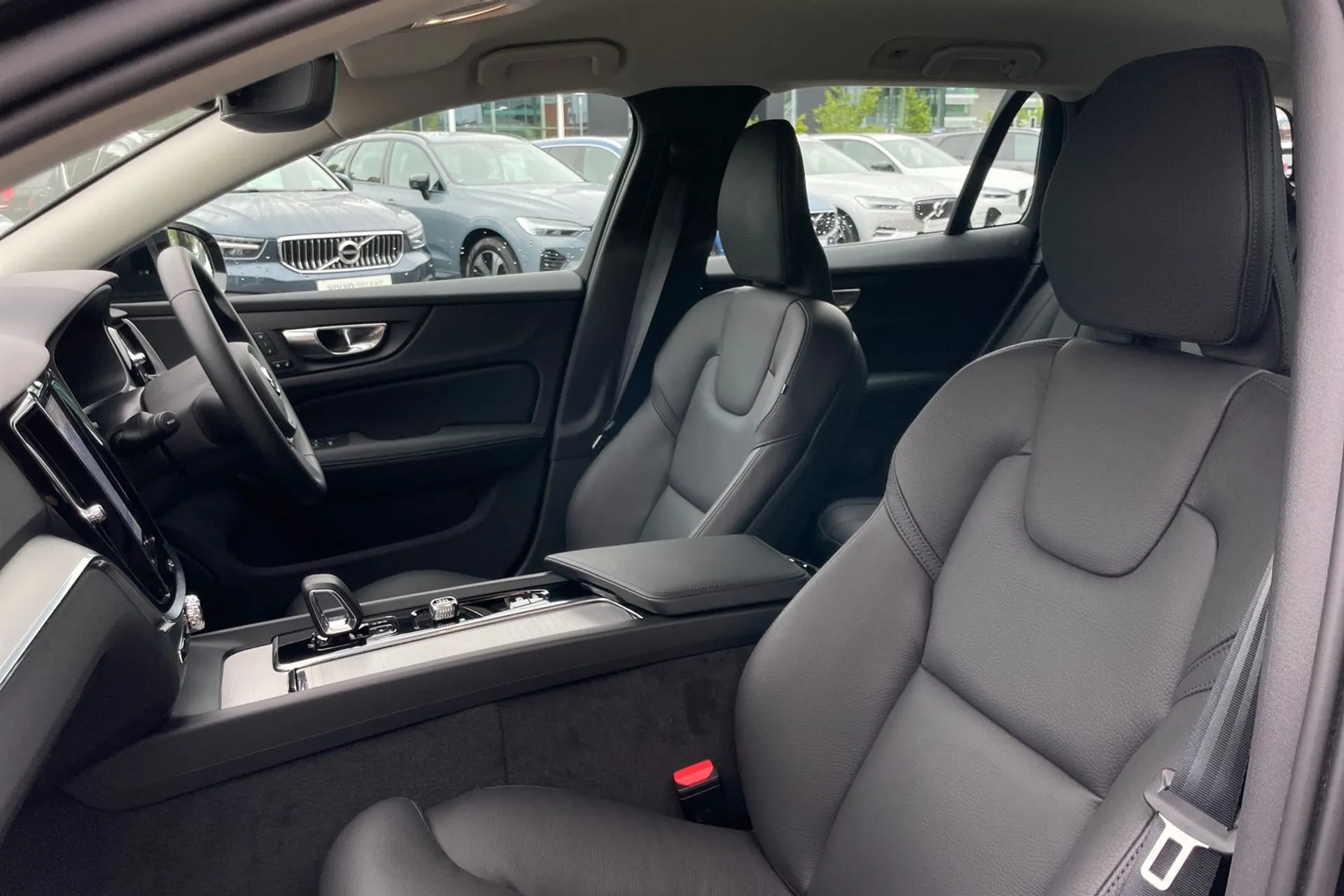 Volvo V60 thumbnail image number 27