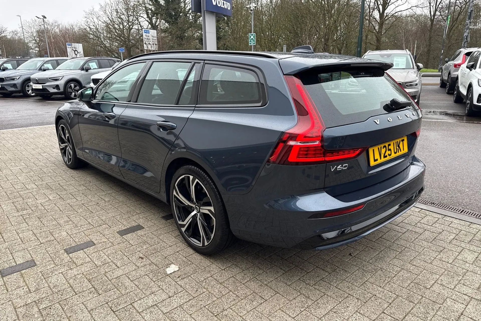 Volvo V60 thumbnail image number 10
