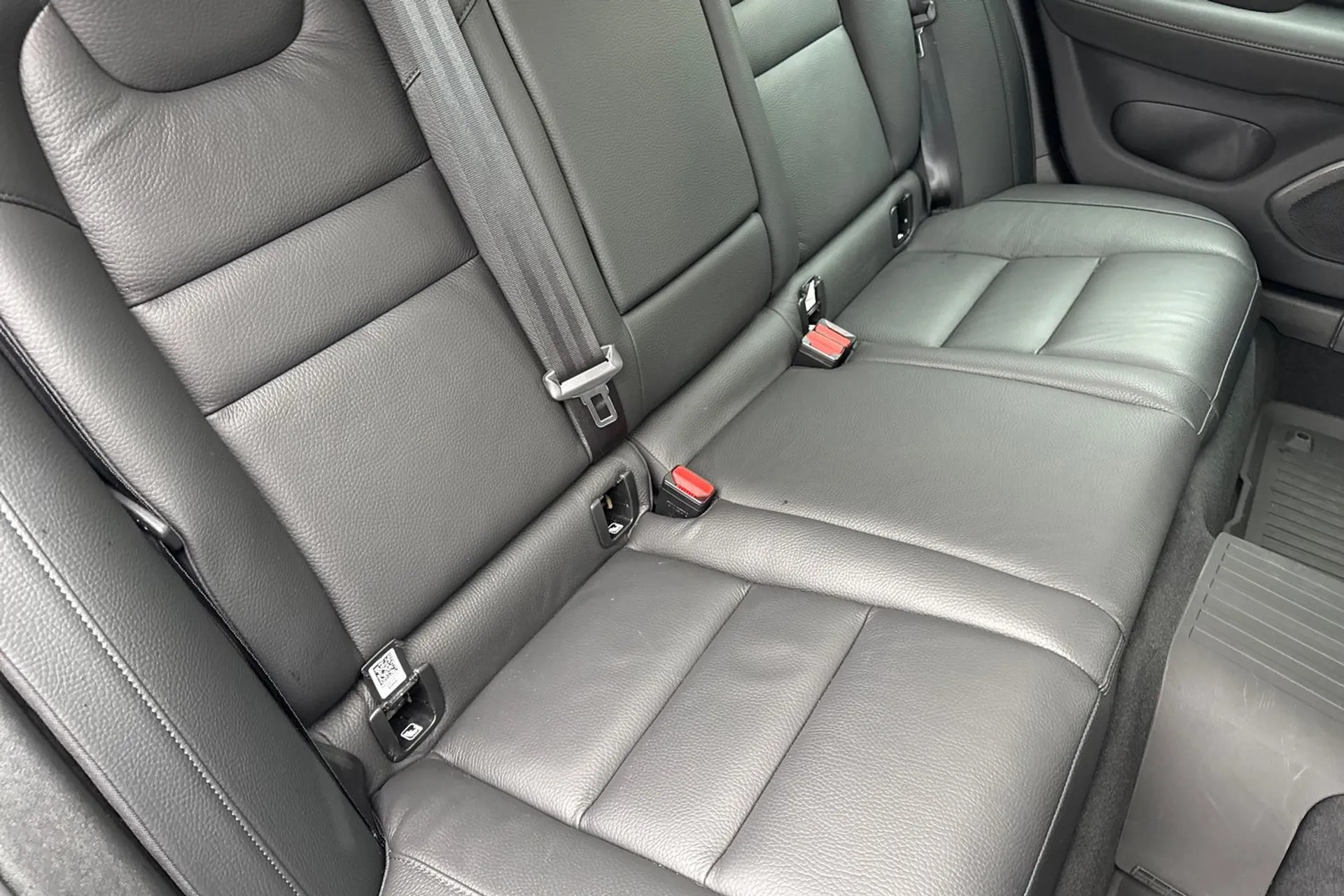 Volvo V60 thumbnail image number 25