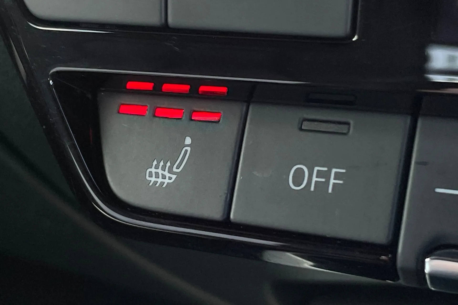 Audi A3 thumbnail image number 37