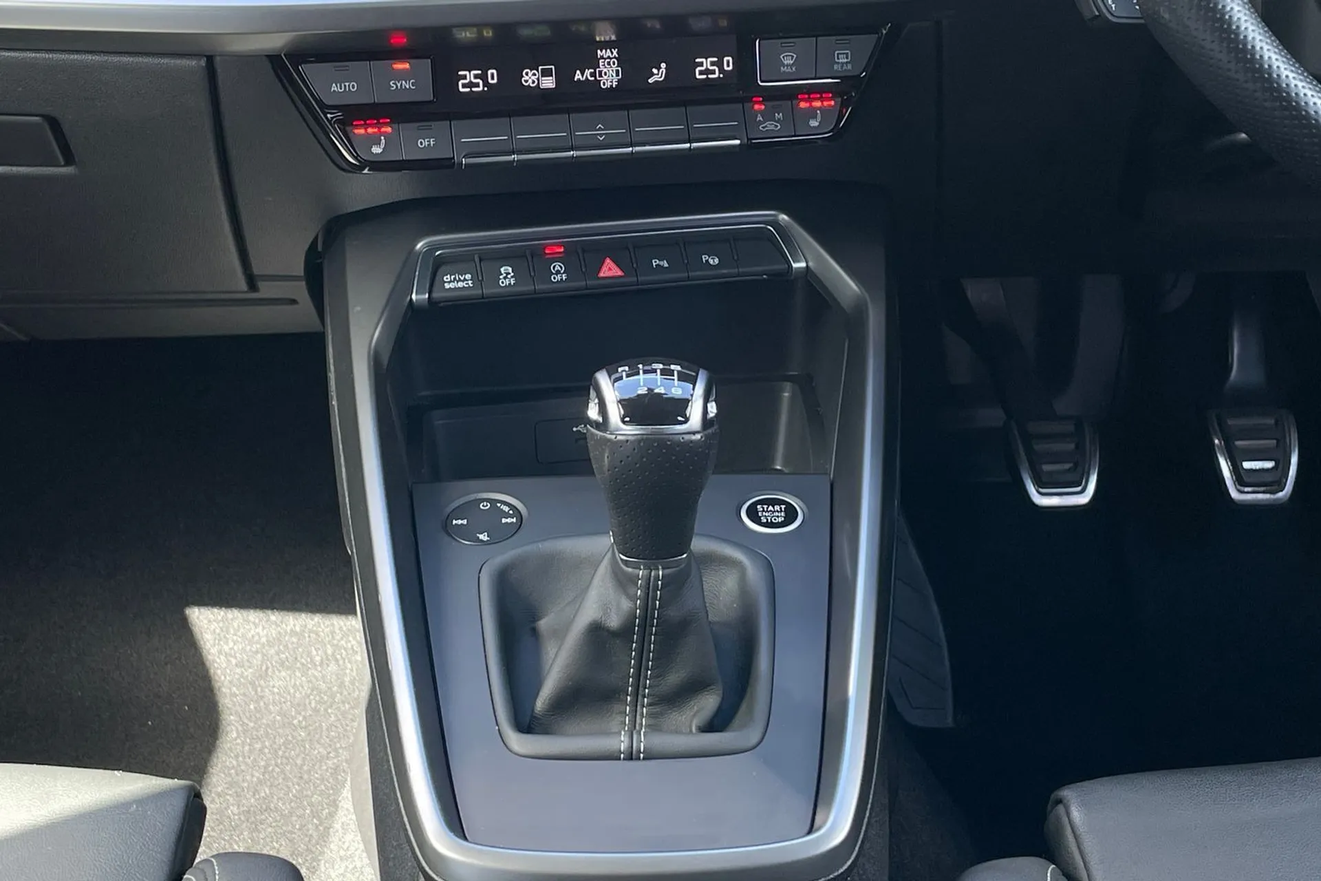 Audi A3 thumbnail image number 40