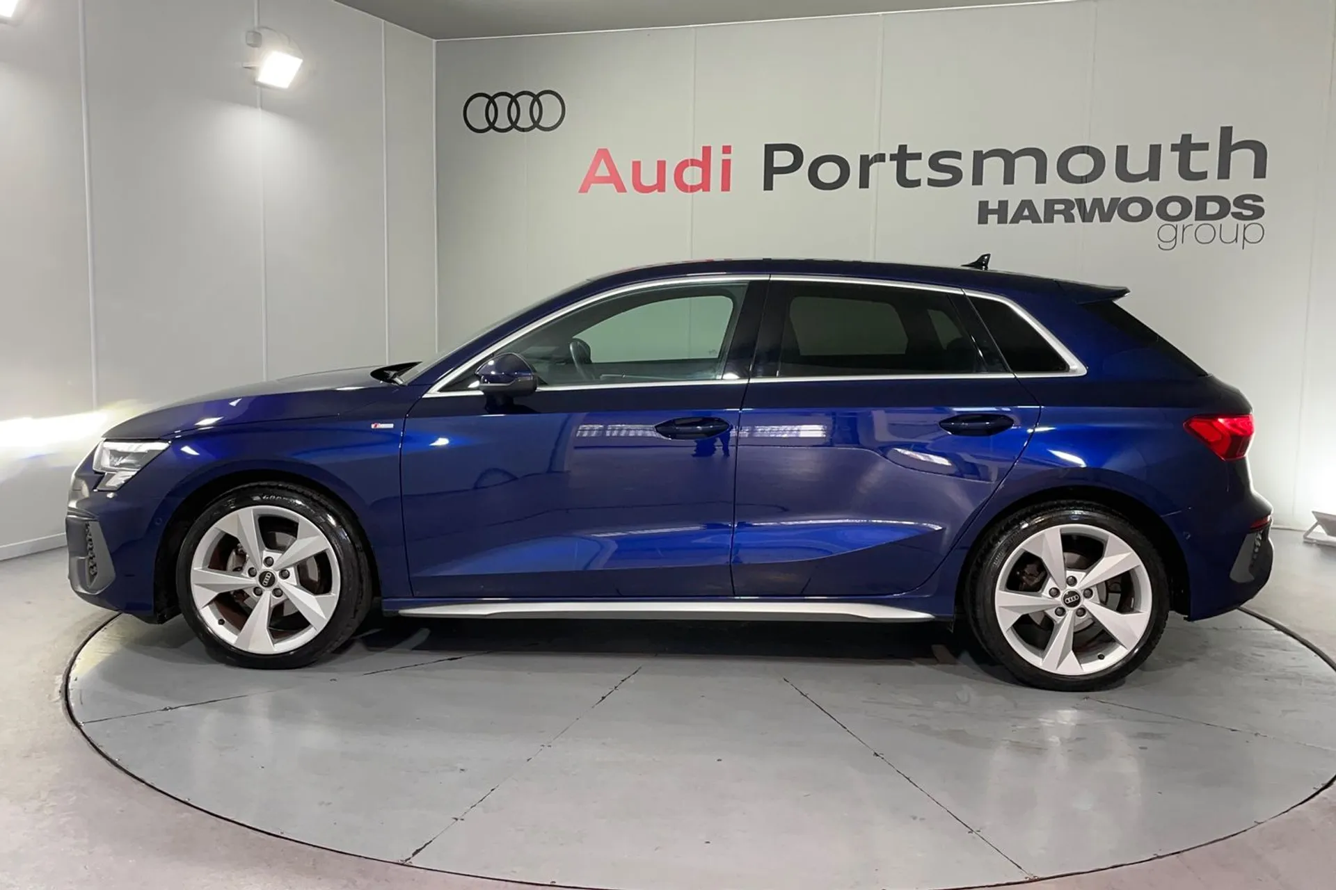 Audi A3 thumbnail image number 10