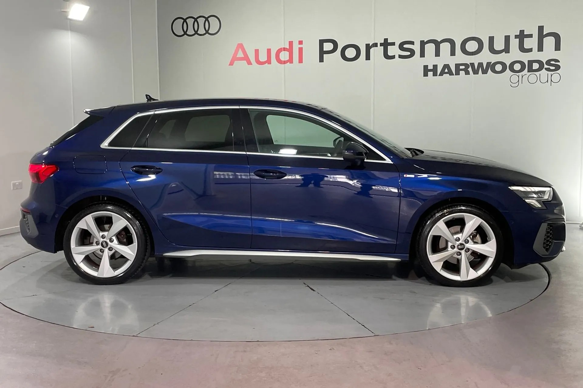Audi A3 thumbnail image number 2