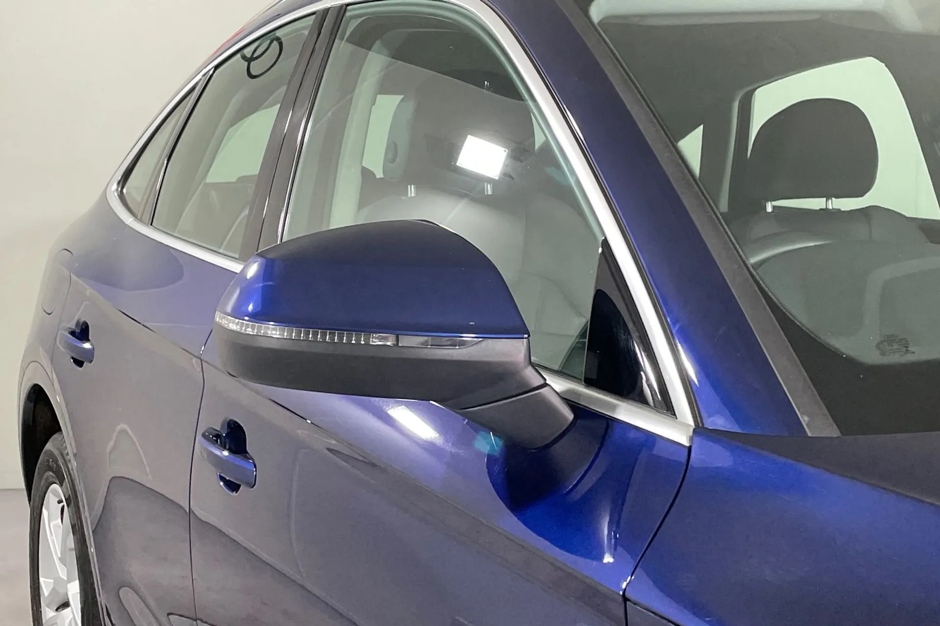 Audi Q5 thumbnail image number 16