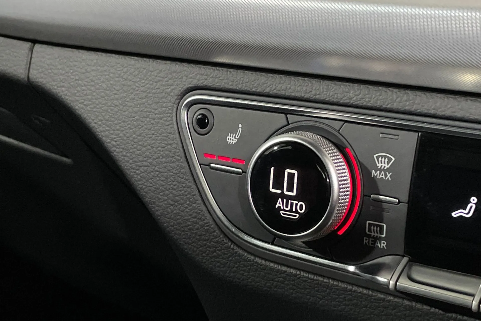 Audi Q5 thumbnail image number 38
