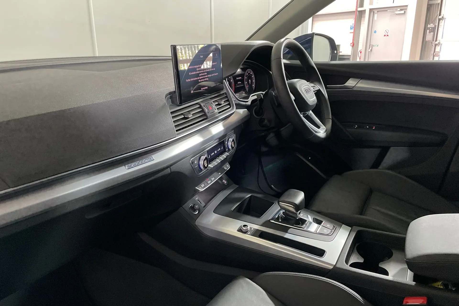 Audi Q5 thumbnail image number 5