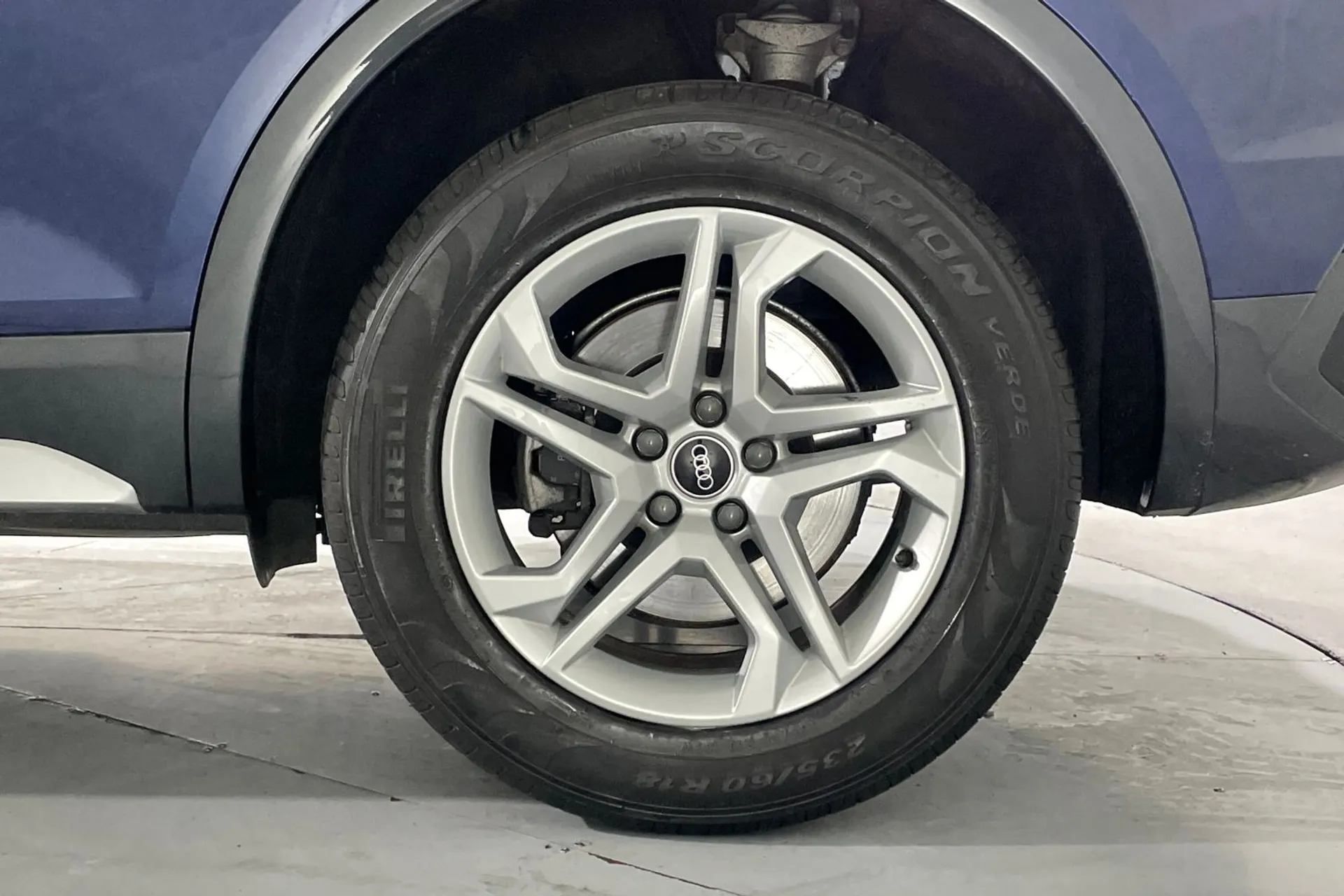 Audi Q5 thumbnail image number 13