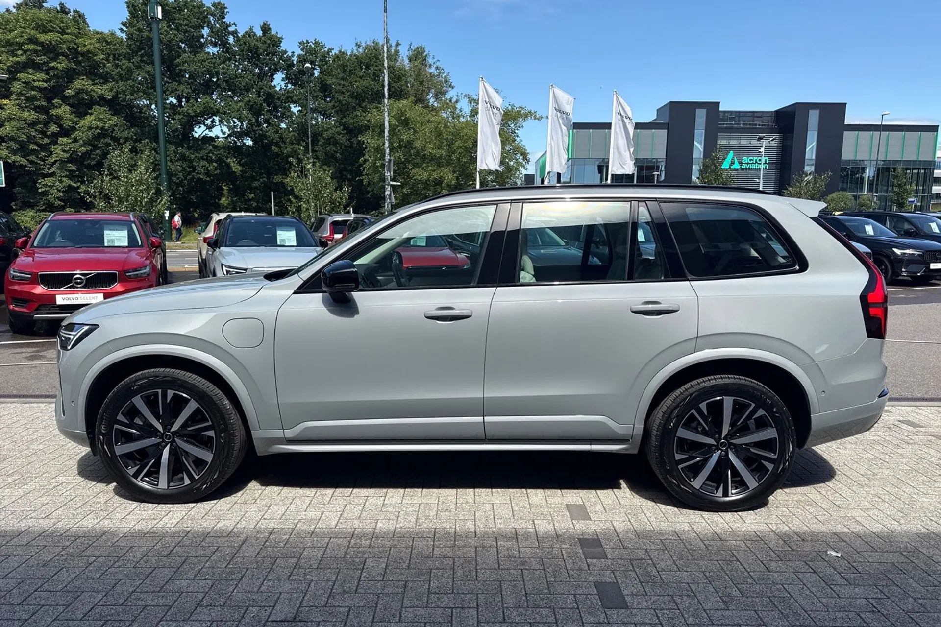 Volvo XC90 thumbnail image number 10