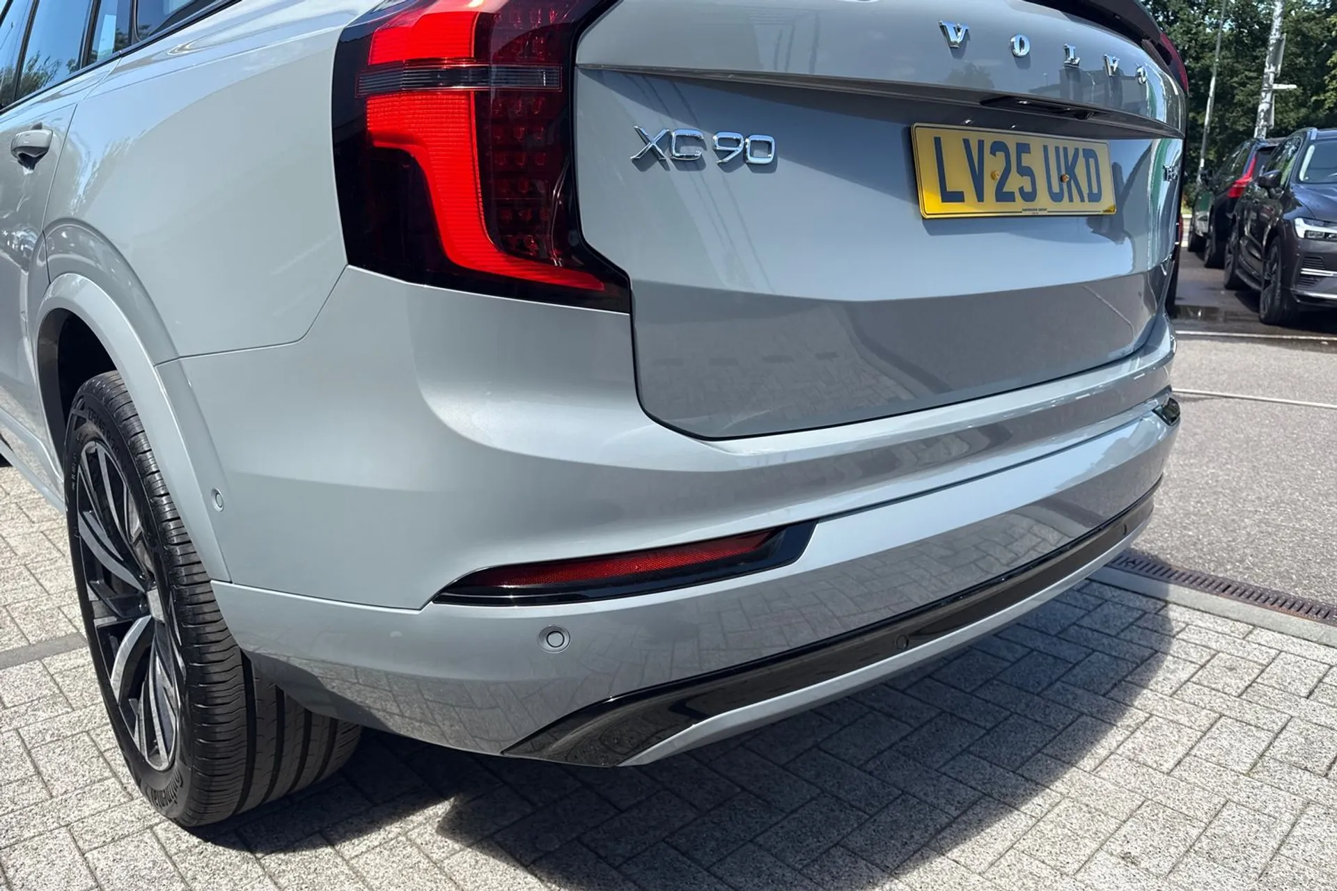 Volvo XC90 thumbnail image number 17