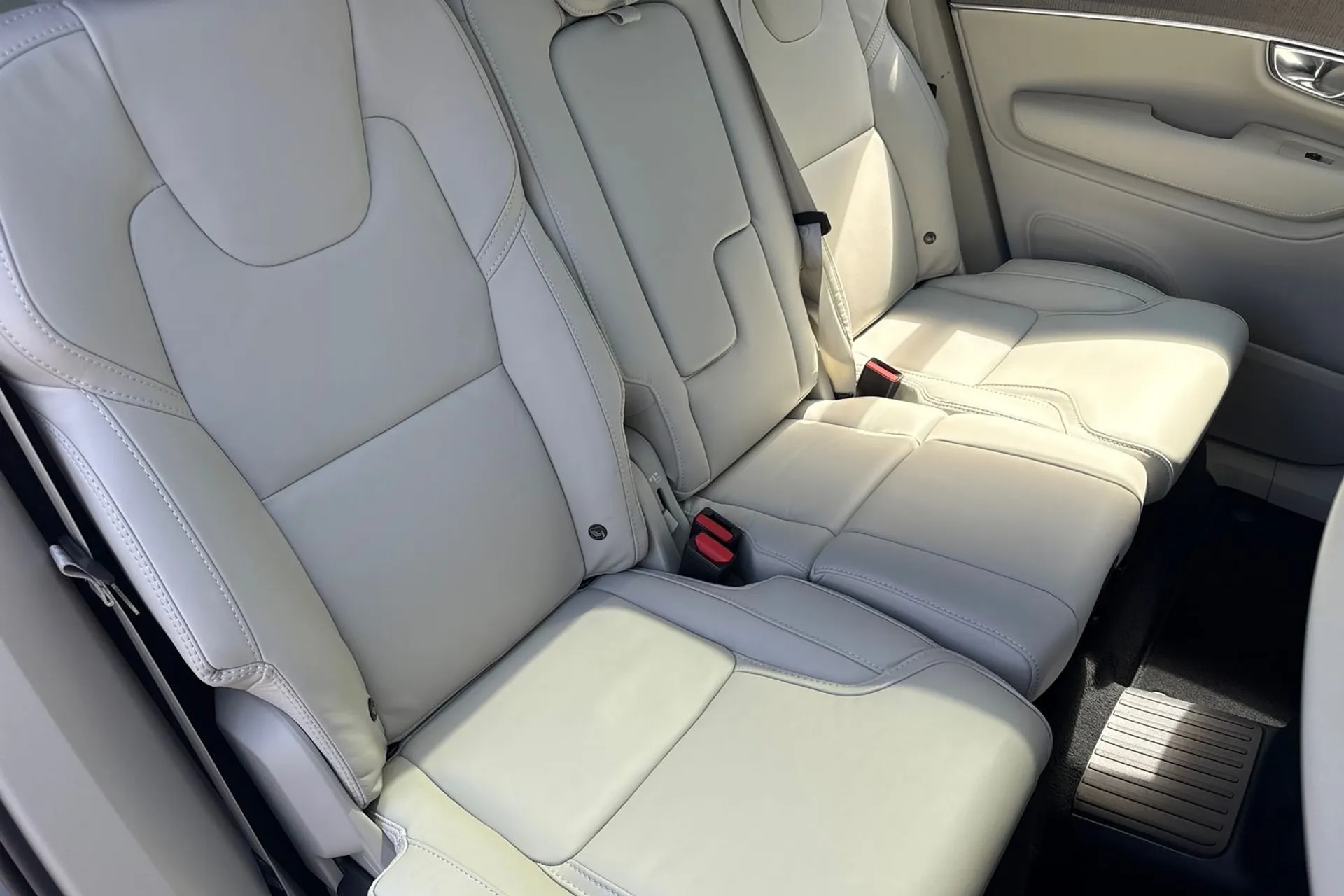 Volvo XC90 thumbnail image number 26