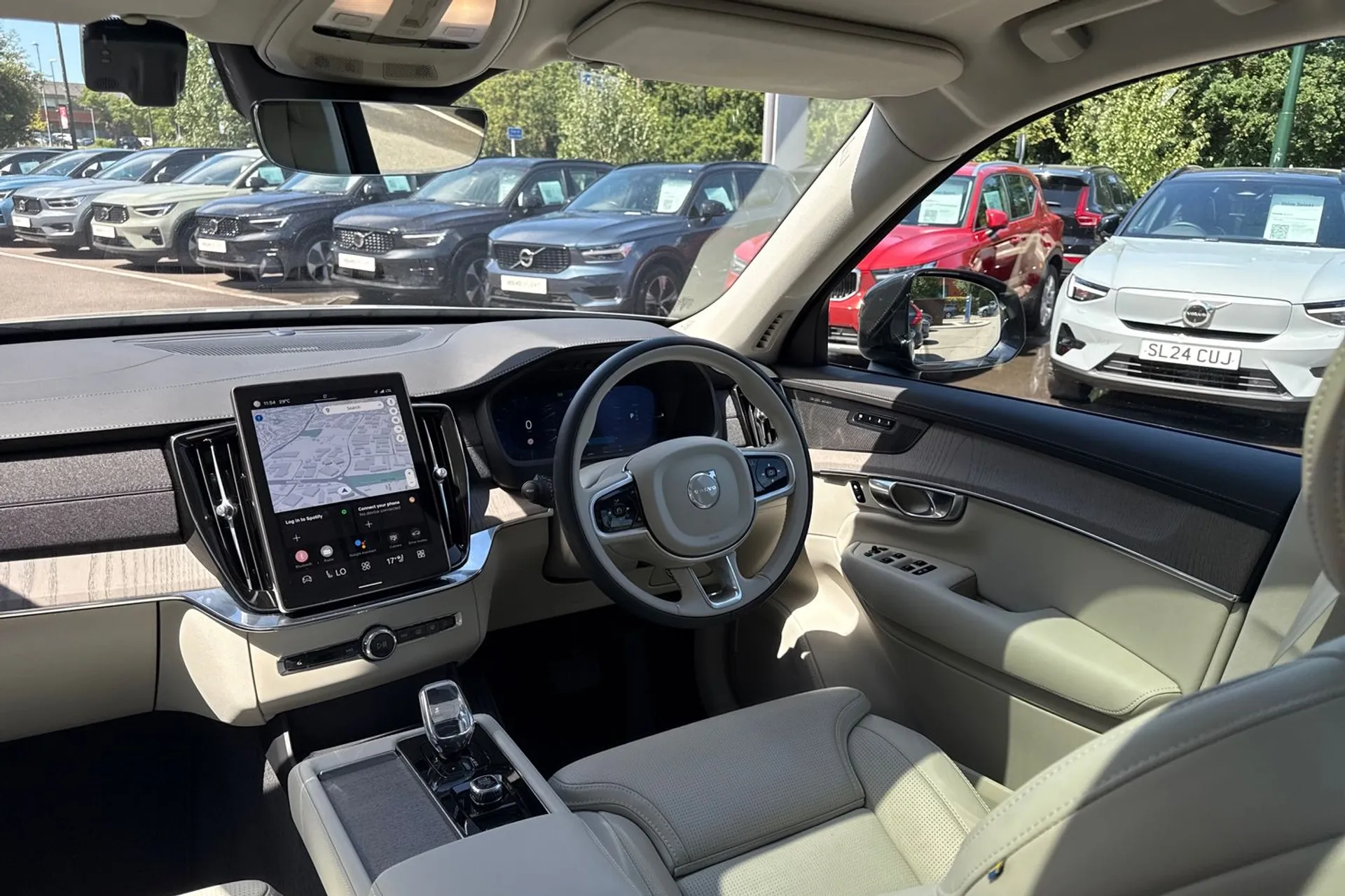 Volvo XC90 thumbnail image number 34