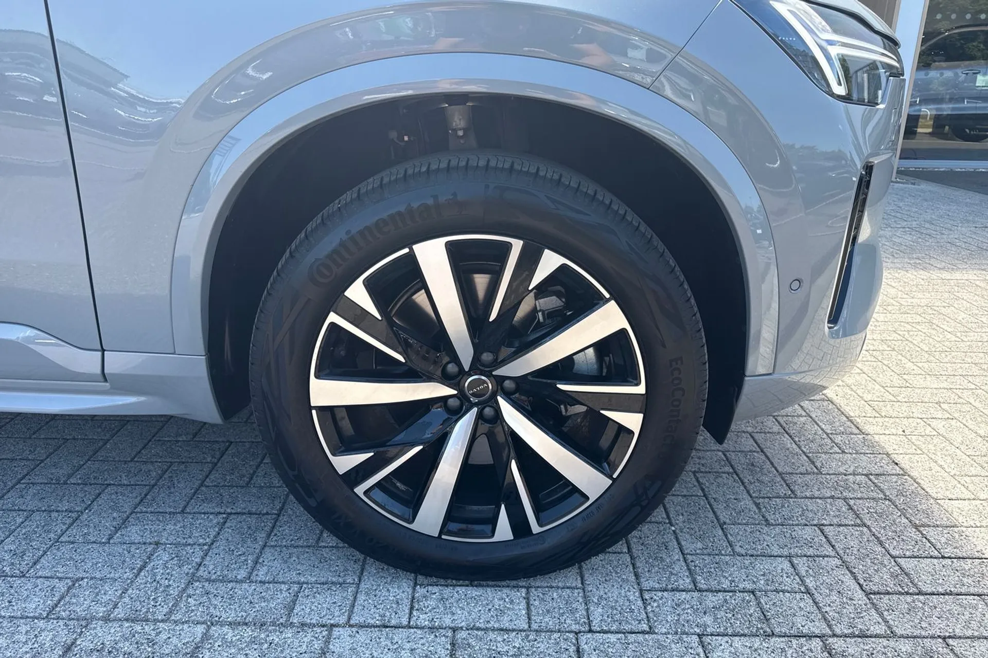 Volvo XC90 thumbnail image number 13