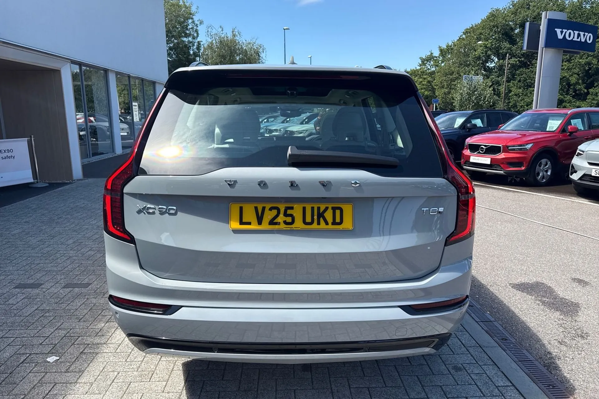 Volvo XC90 thumbnail image number 8