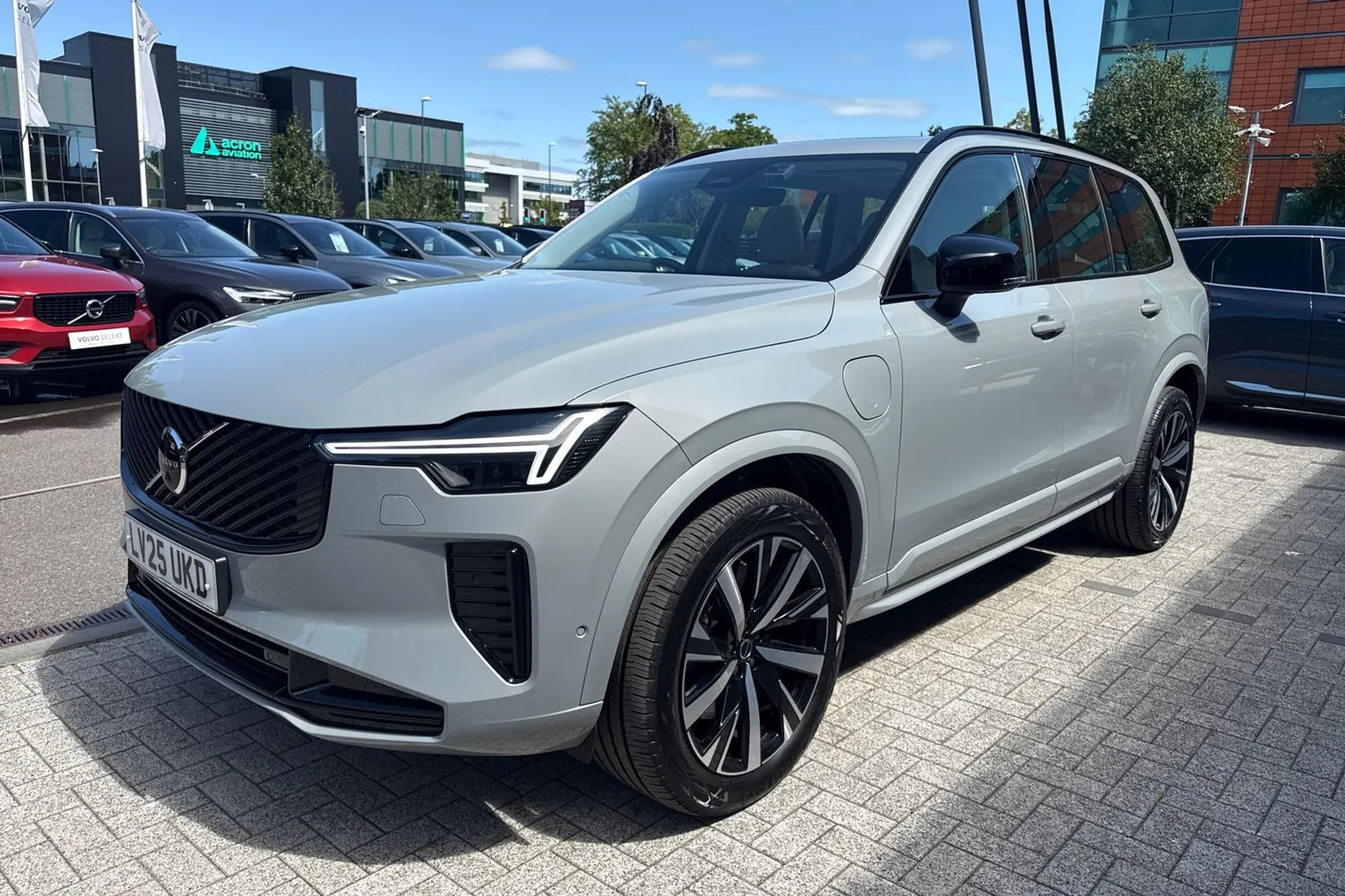 Volvo XC90 thumbnail image number 11