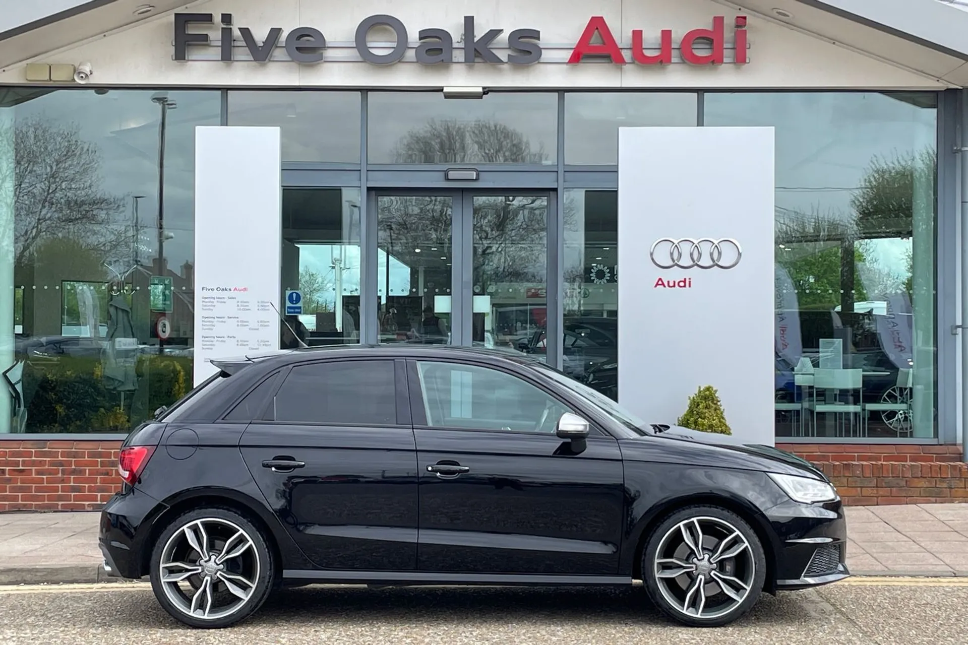 Audi A1 thumbnail image number 2
