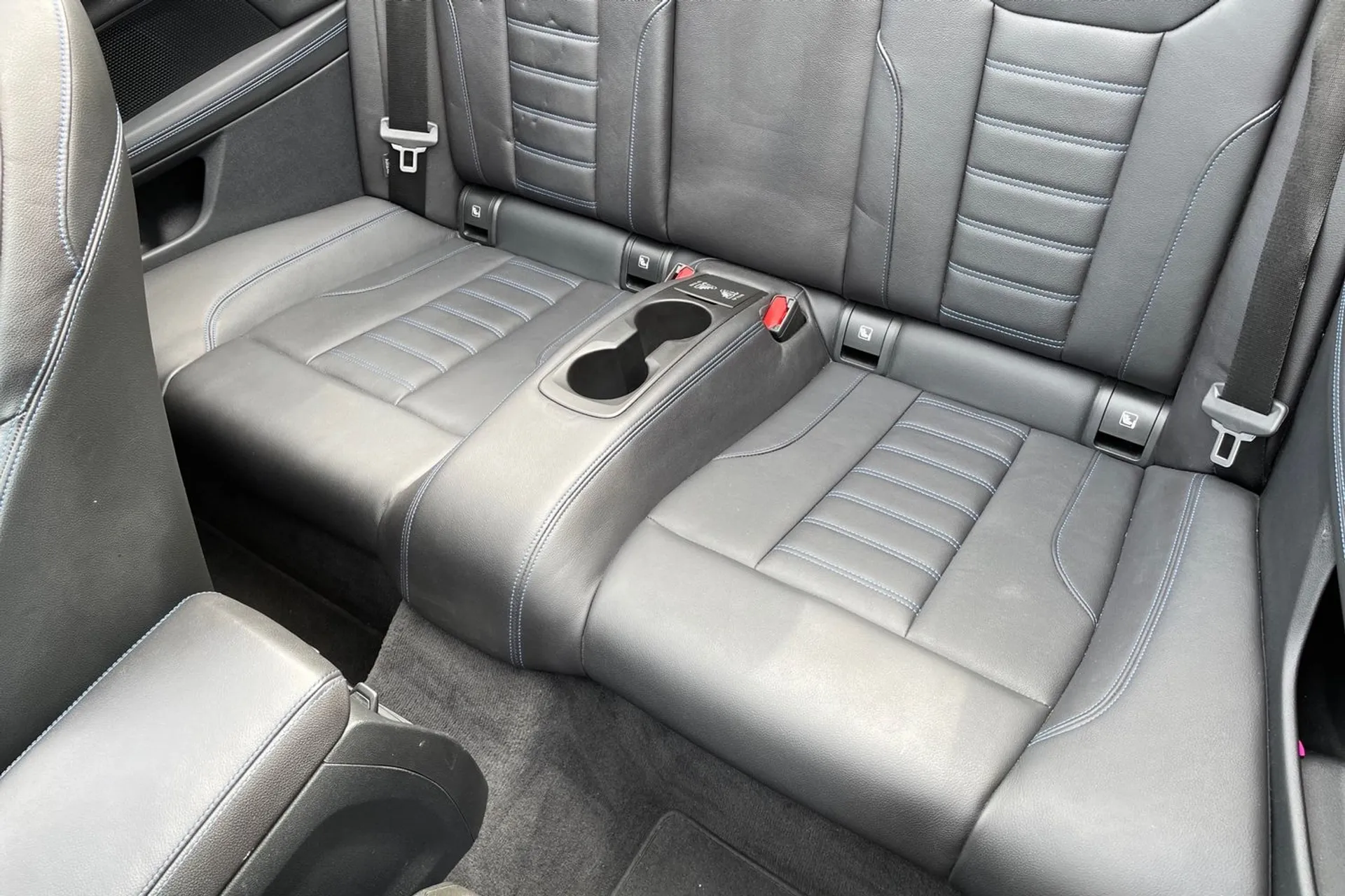 BMW 4 SERIES thumbnail image number 32