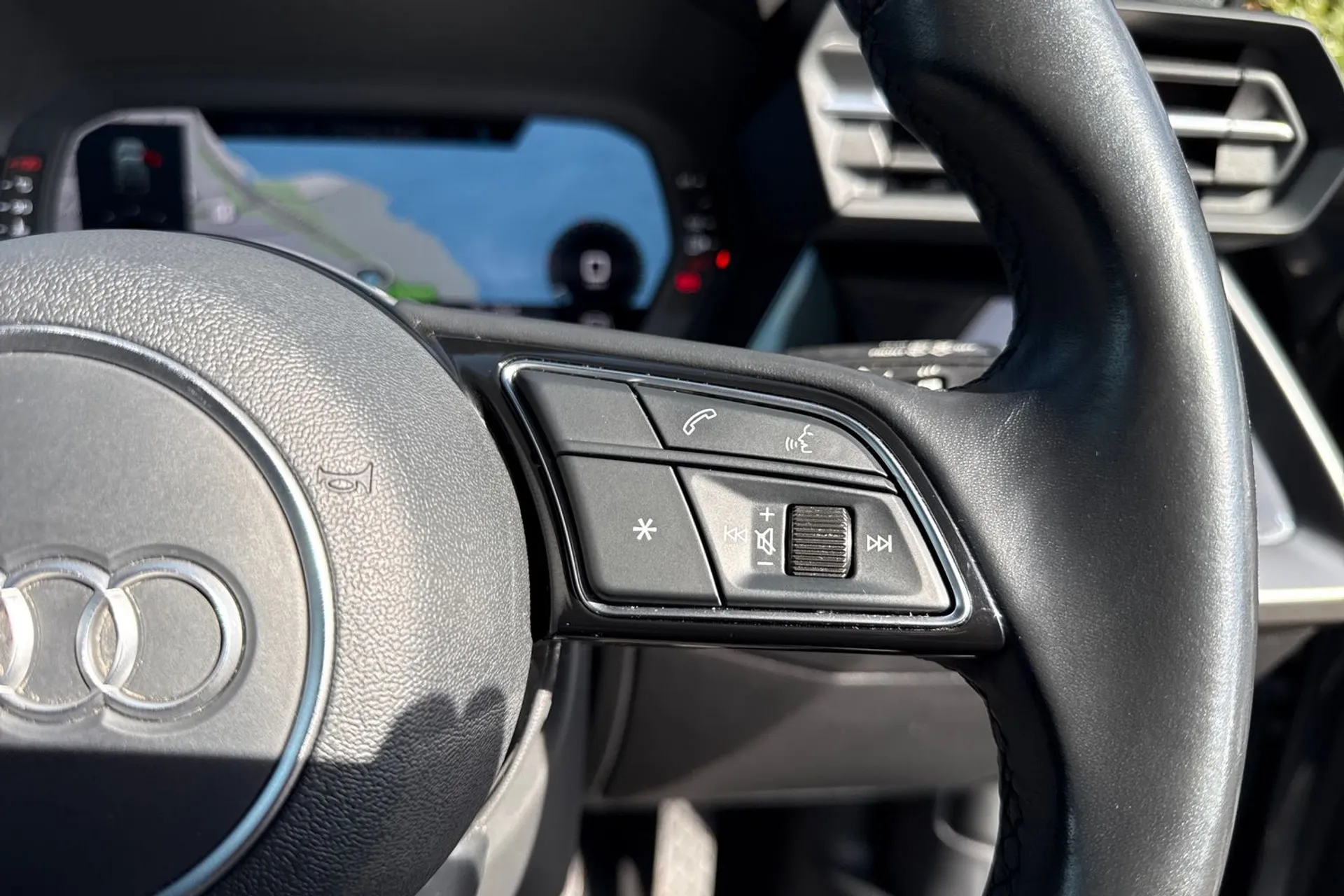 Audi A3 thumbnail image number 25