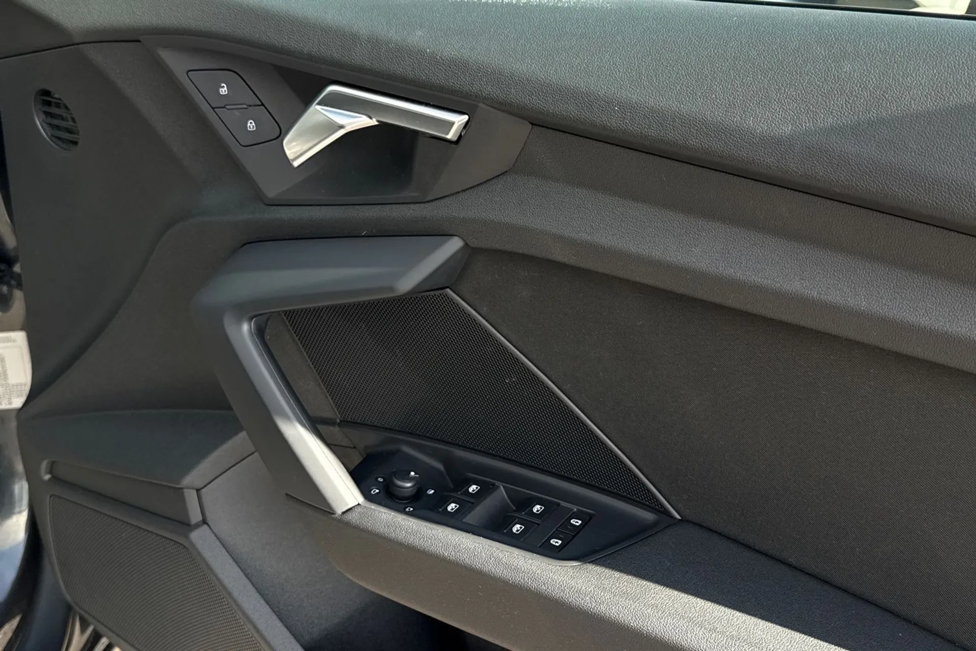 Audi A3 thumbnail image number 39