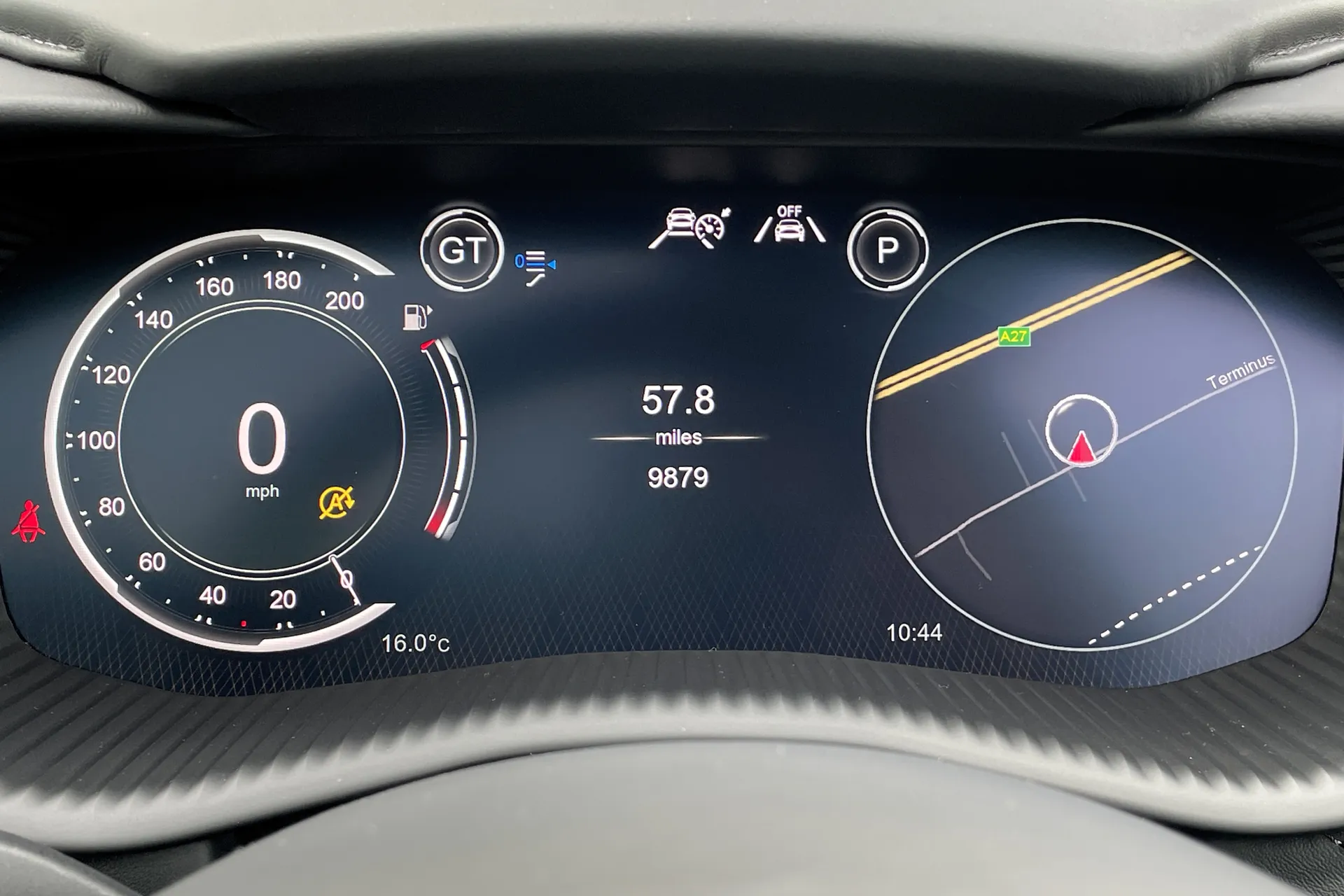 Aston Martin DBX thumbnail image number 59
