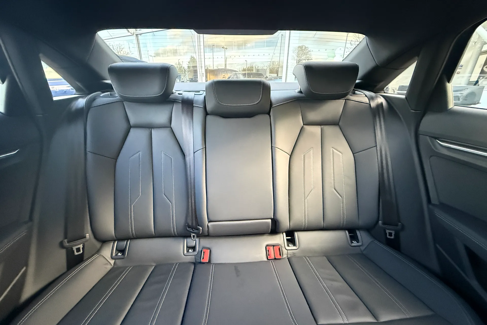 Audi A3 thumbnail image number 25