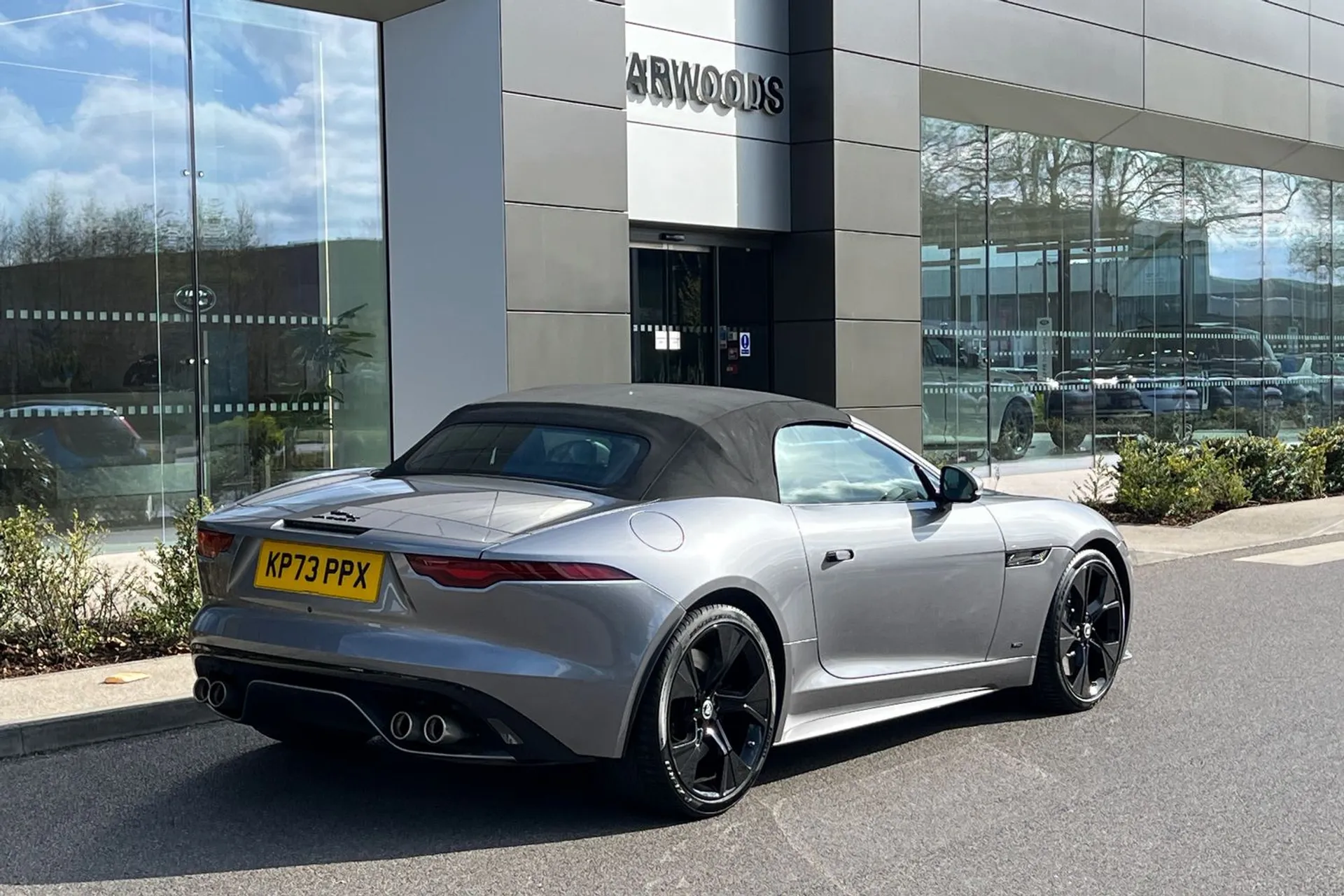 Jaguar F-TYPE thumbnail image number 13