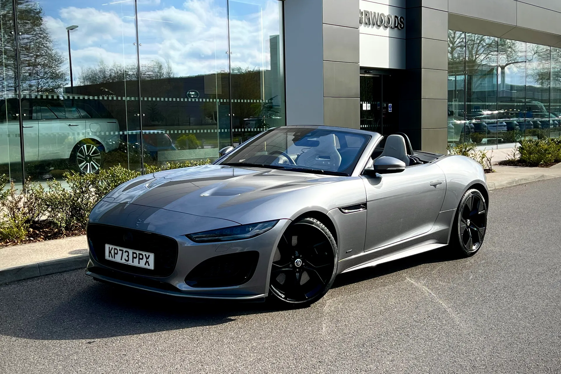 Jaguar F-TYPE thumbnail image number 10