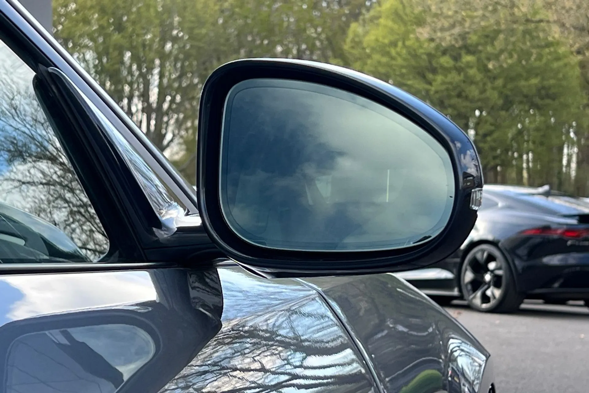 Jaguar F-TYPE thumbnail image number 14