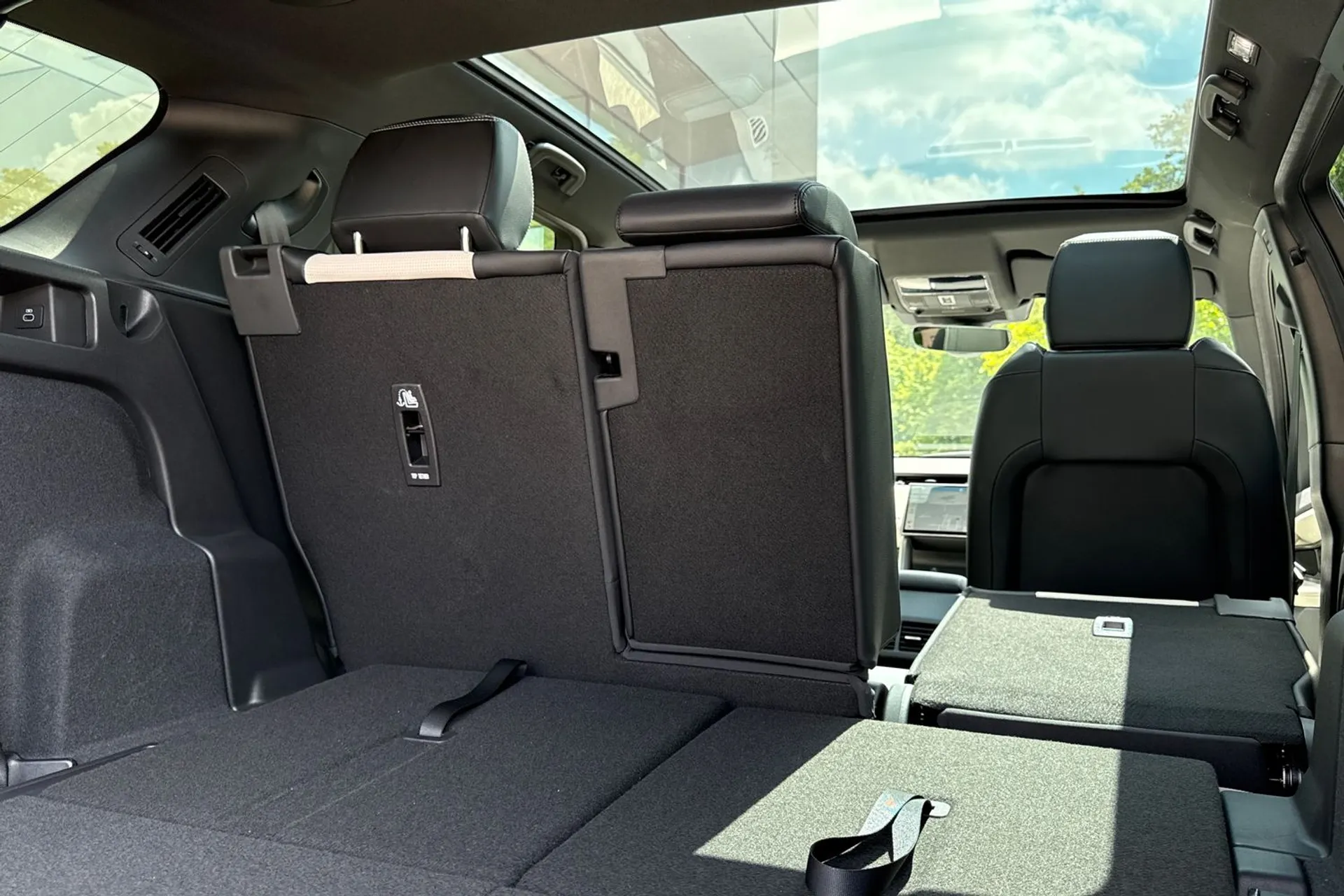 LAND ROVER DISCOVERY SPORT thumbnail image number 32