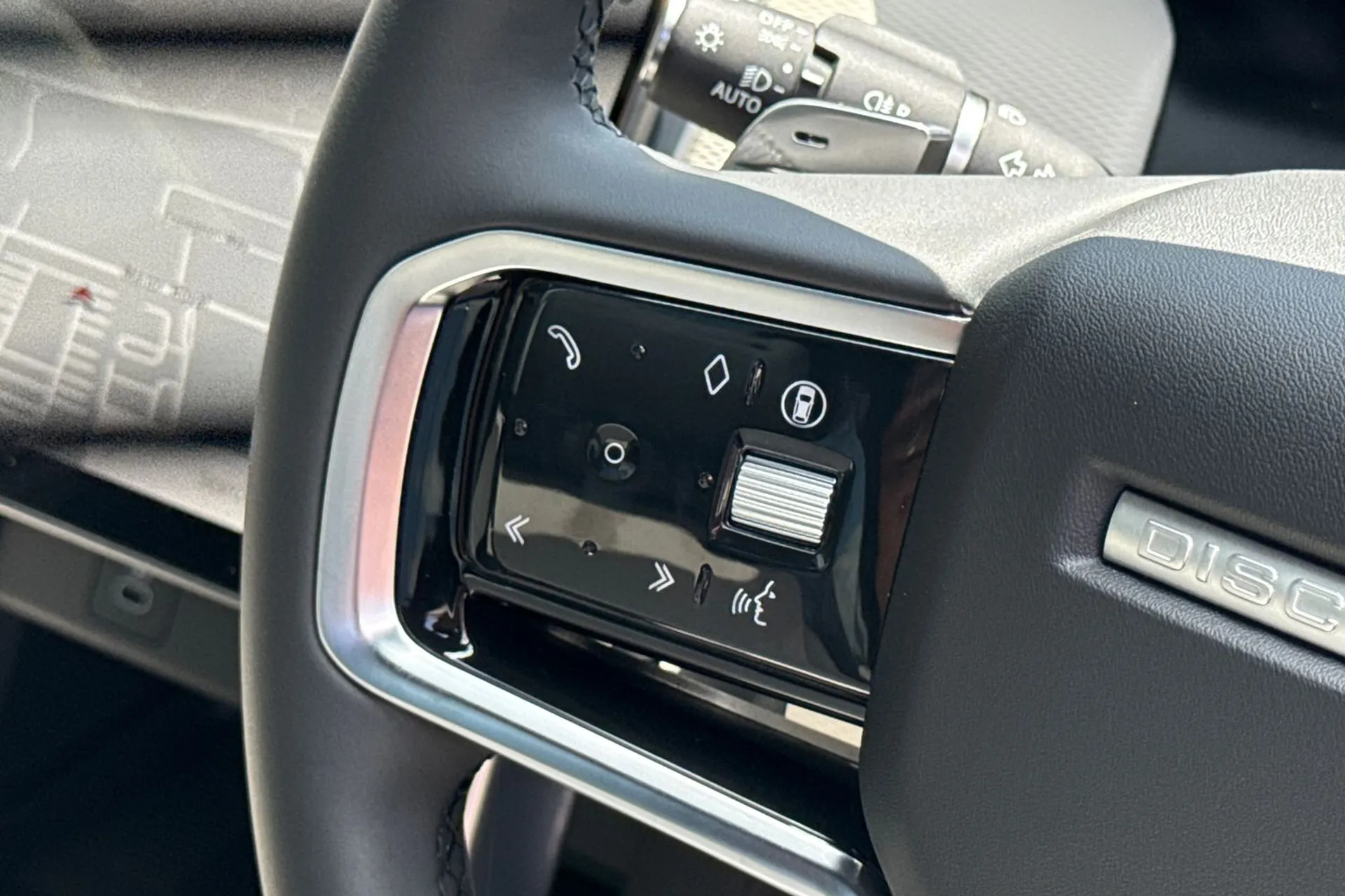 LAND ROVER DISCOVERY SPORT thumbnail image number 44