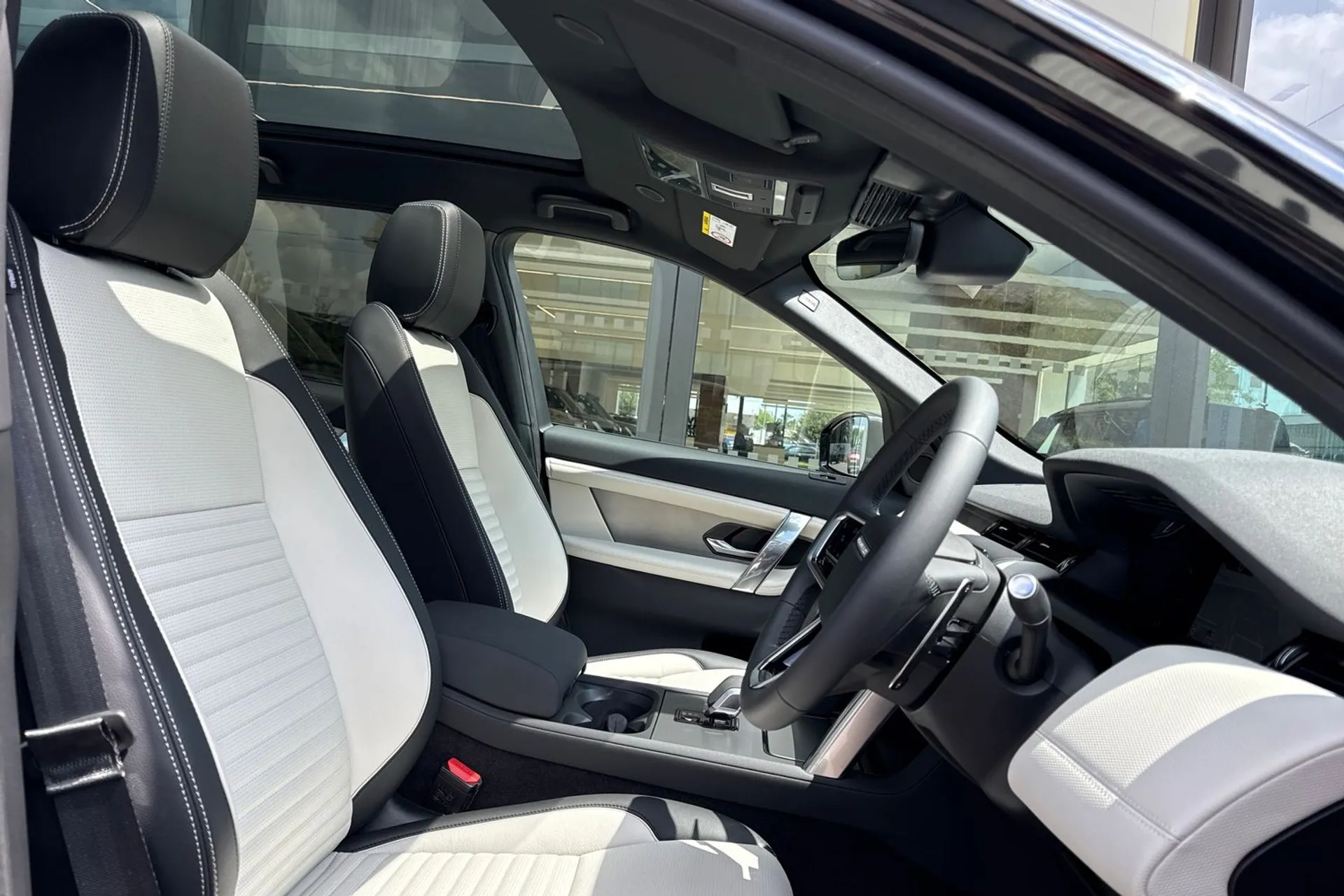 LAND ROVER DISCOVERY SPORT thumbnail image number 40