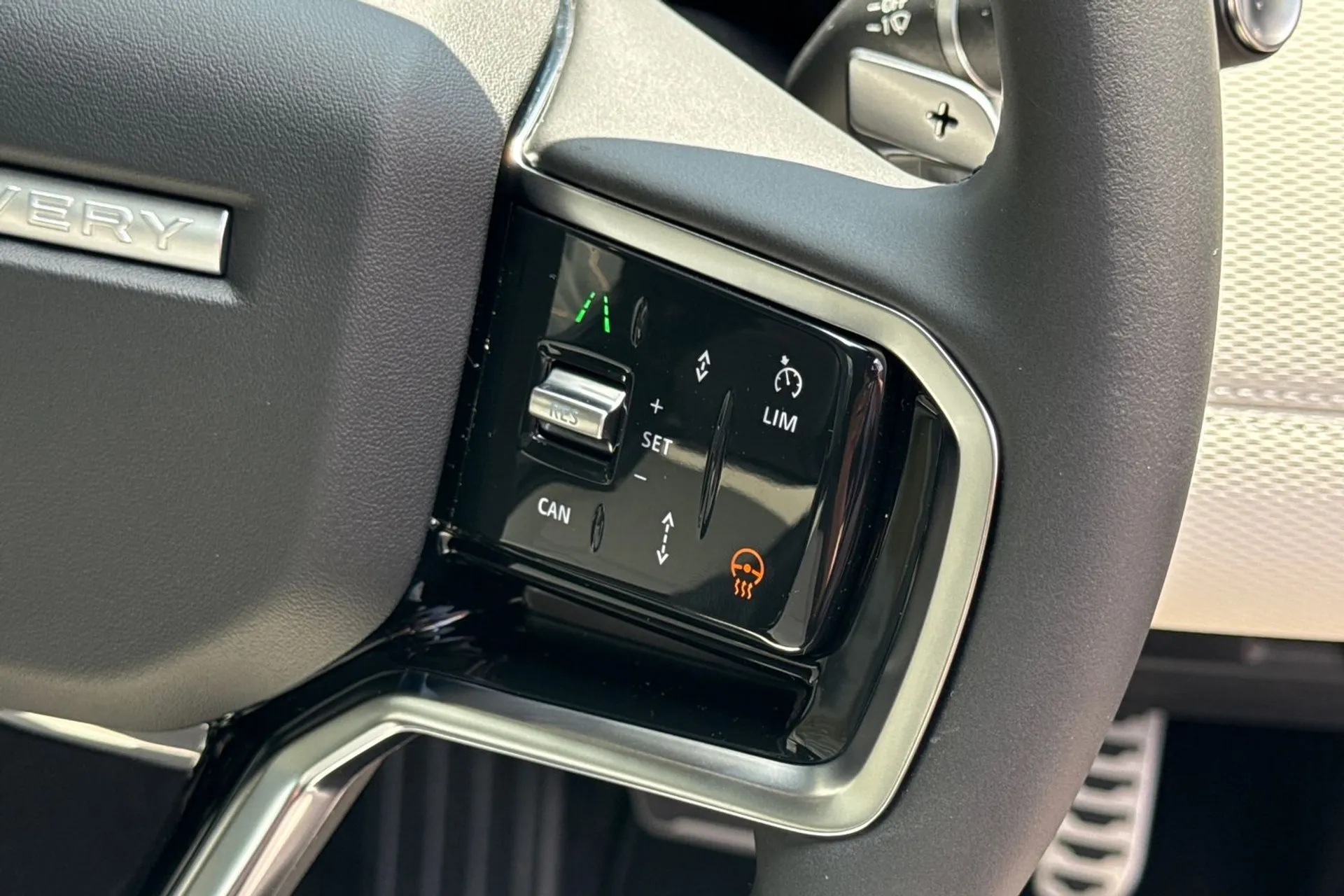 LAND ROVER DISCOVERY SPORT thumbnail image number 45